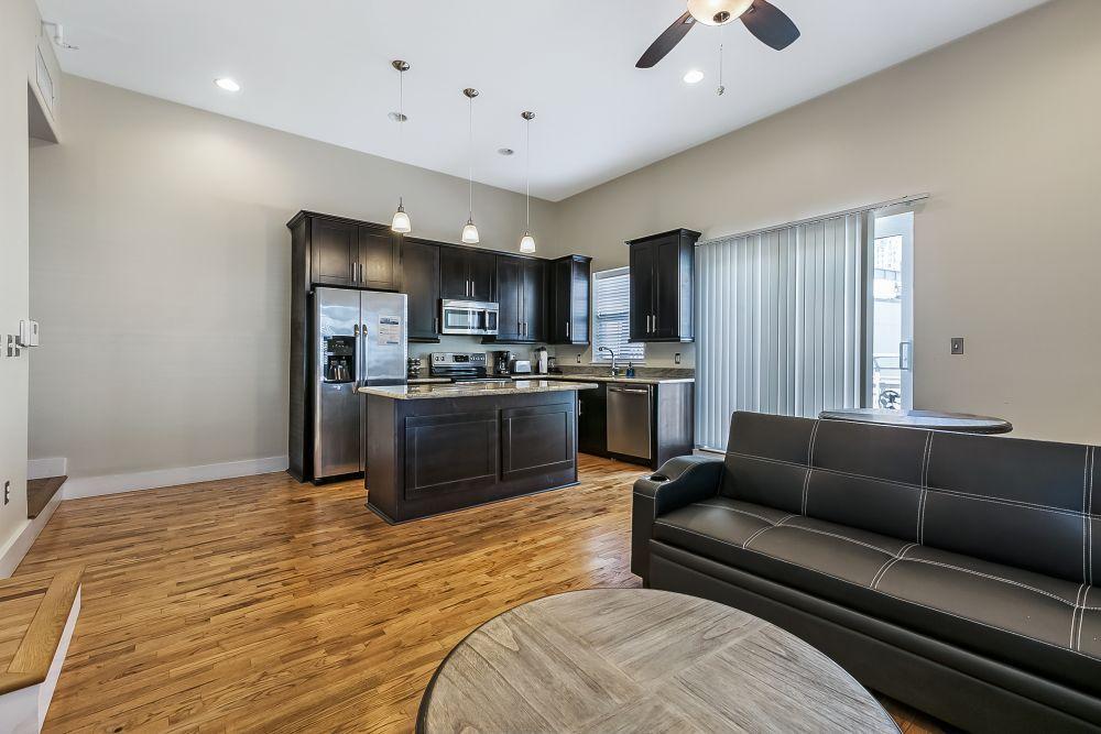 Spacious Penthouse near French Quarter & Bourbon