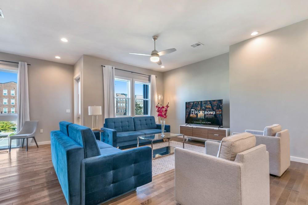 Modern 4BR Townhouse in Bienville Villas