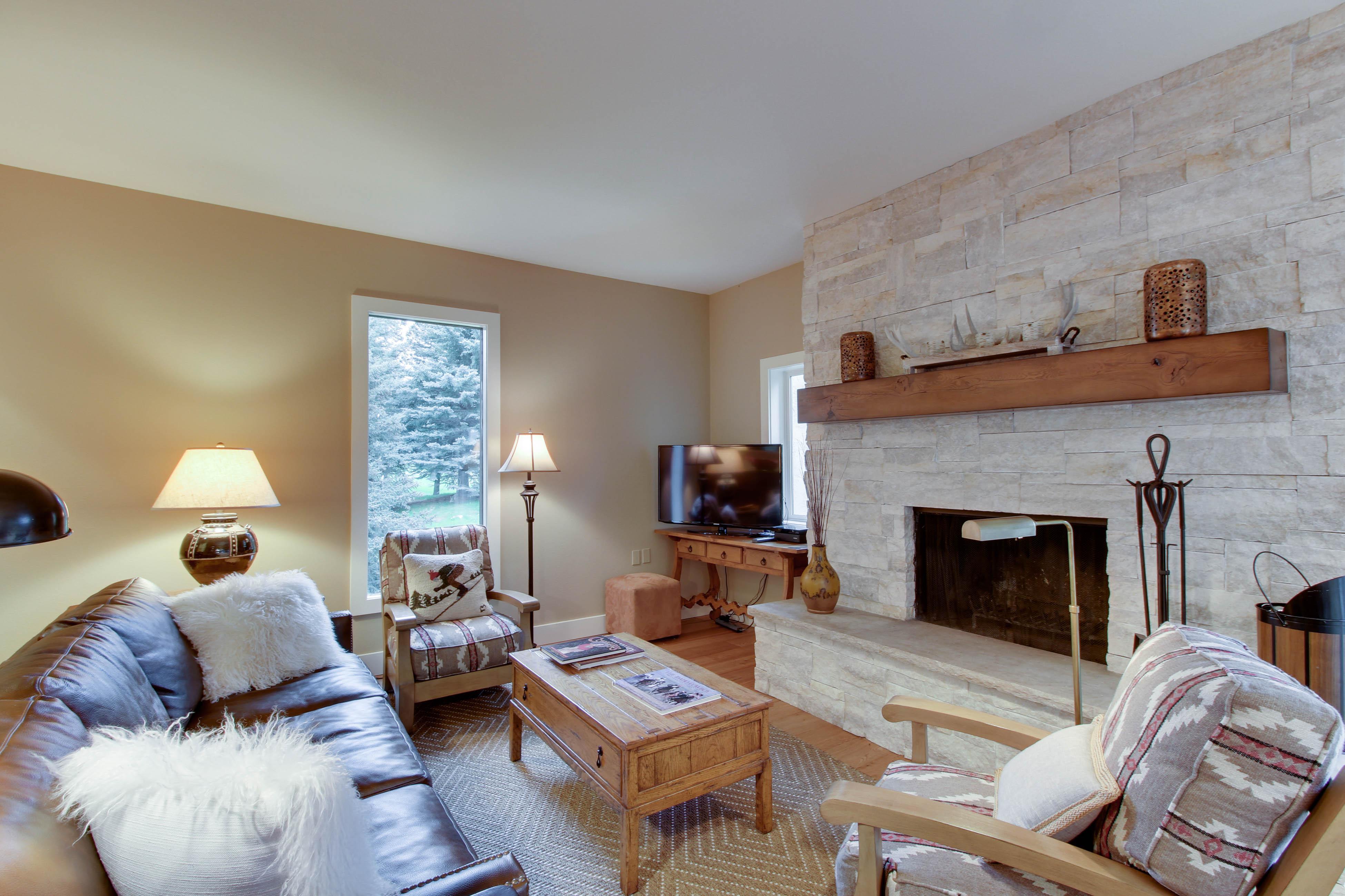 Wildflower Luxury 3BR 3BA Condo