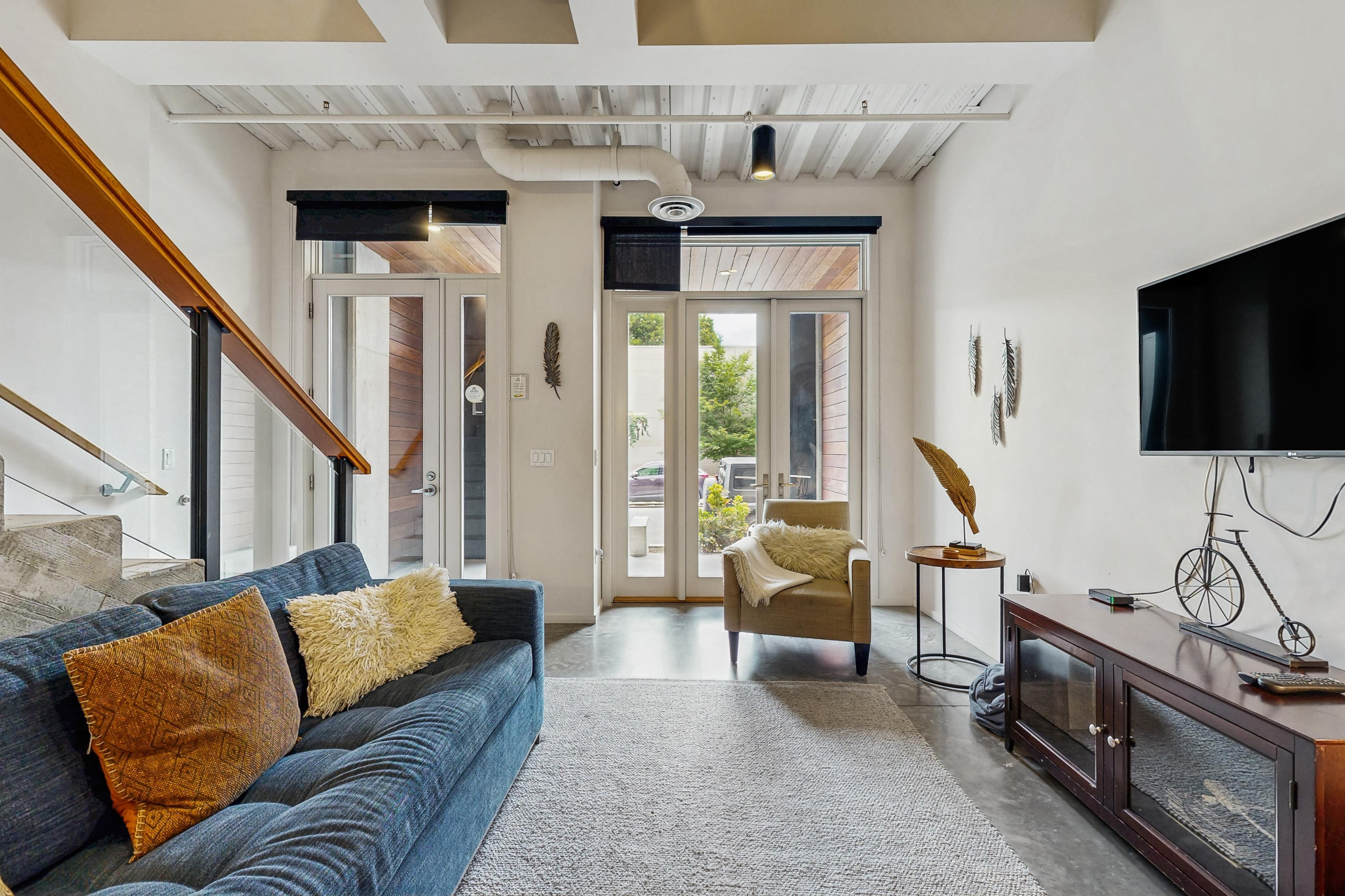 Rip City Downtown Digs - Q21 #2119 2