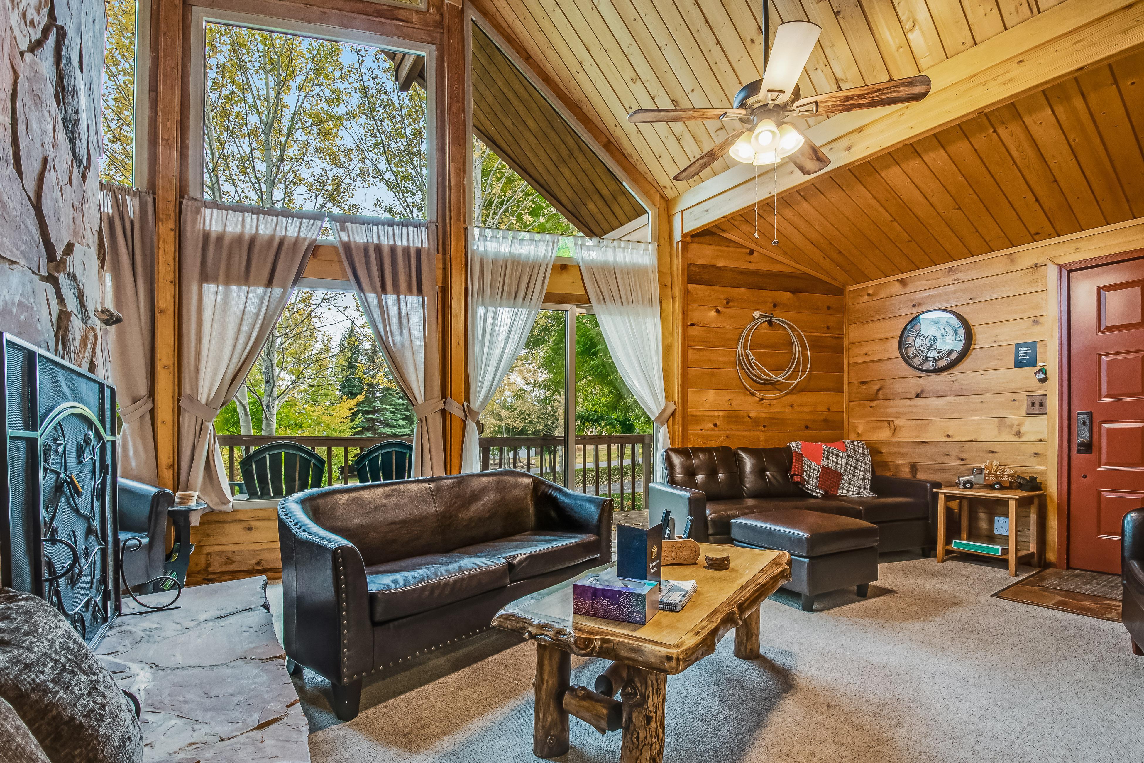 Aspen Hideaway Cabin 6