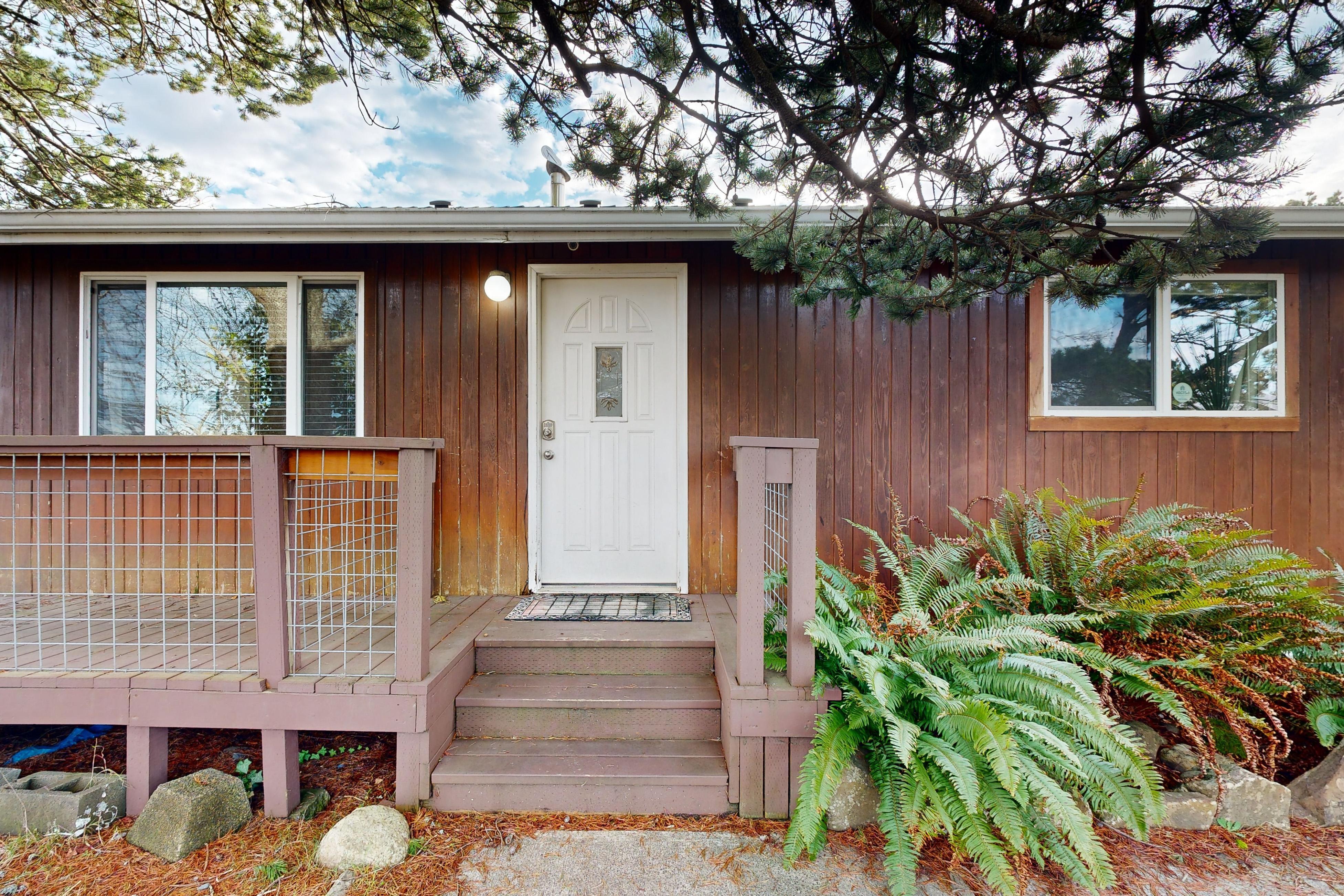 Seaside Coastal Cottage | Photo 1