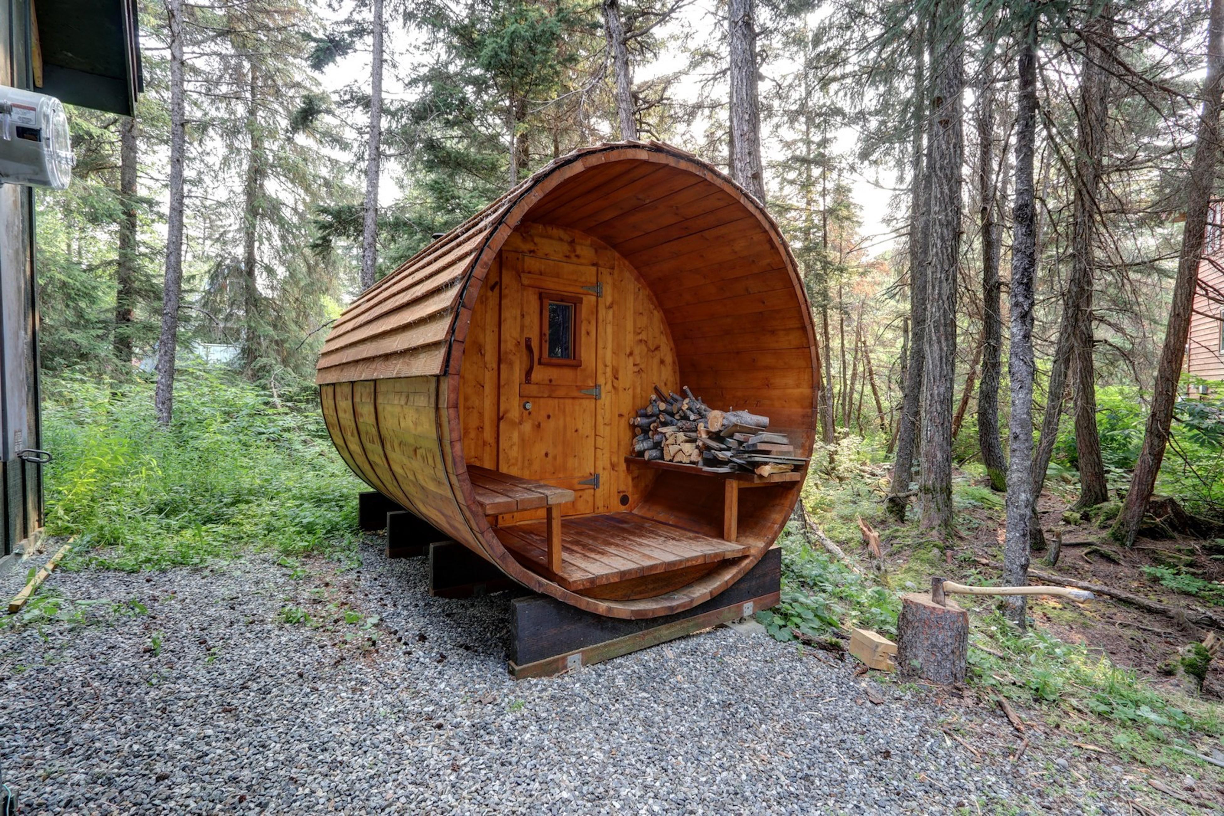 Hanging Glacier Chalet 3