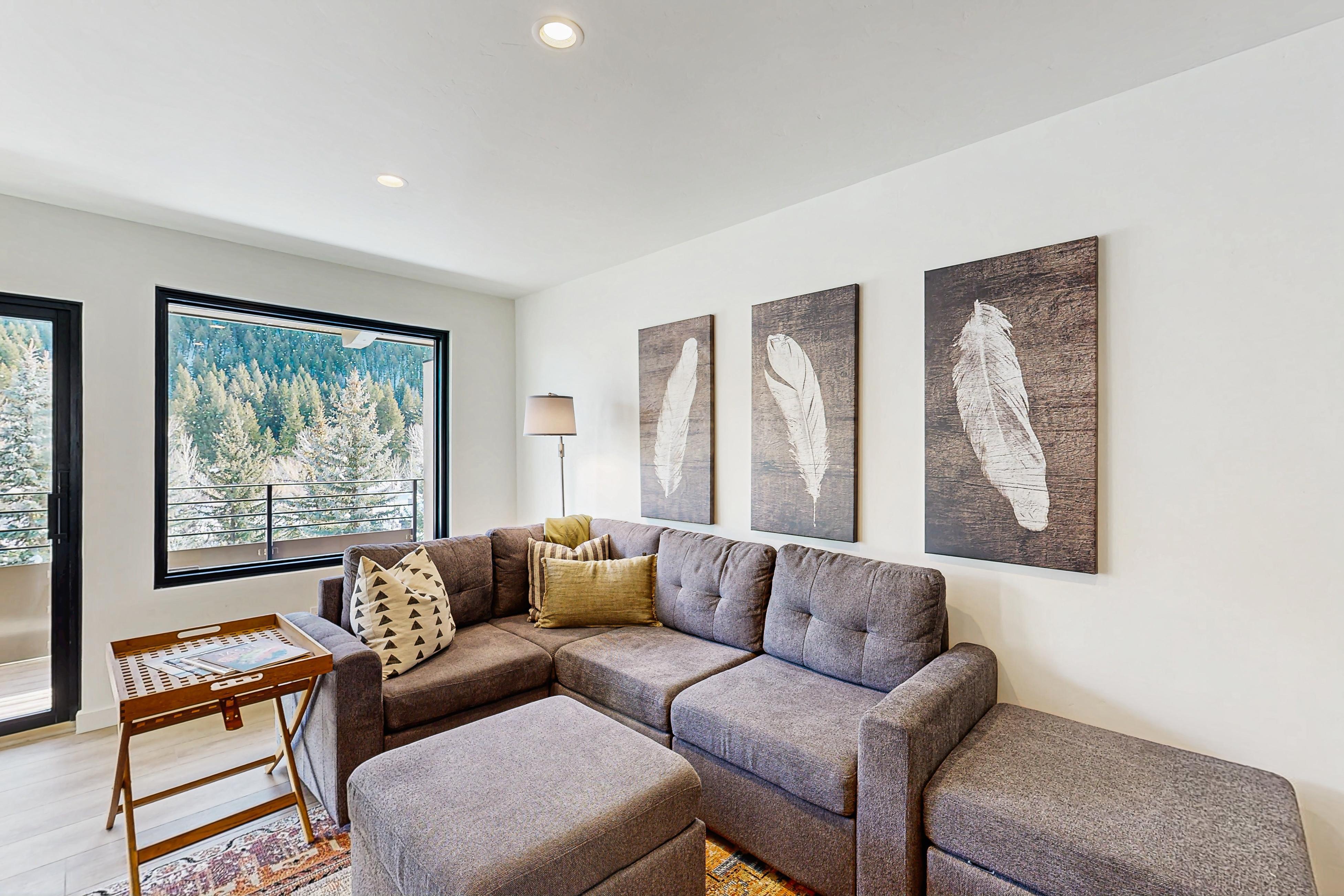 Limelight Basecamp Condo | Ski, Bike, & Adventure 2