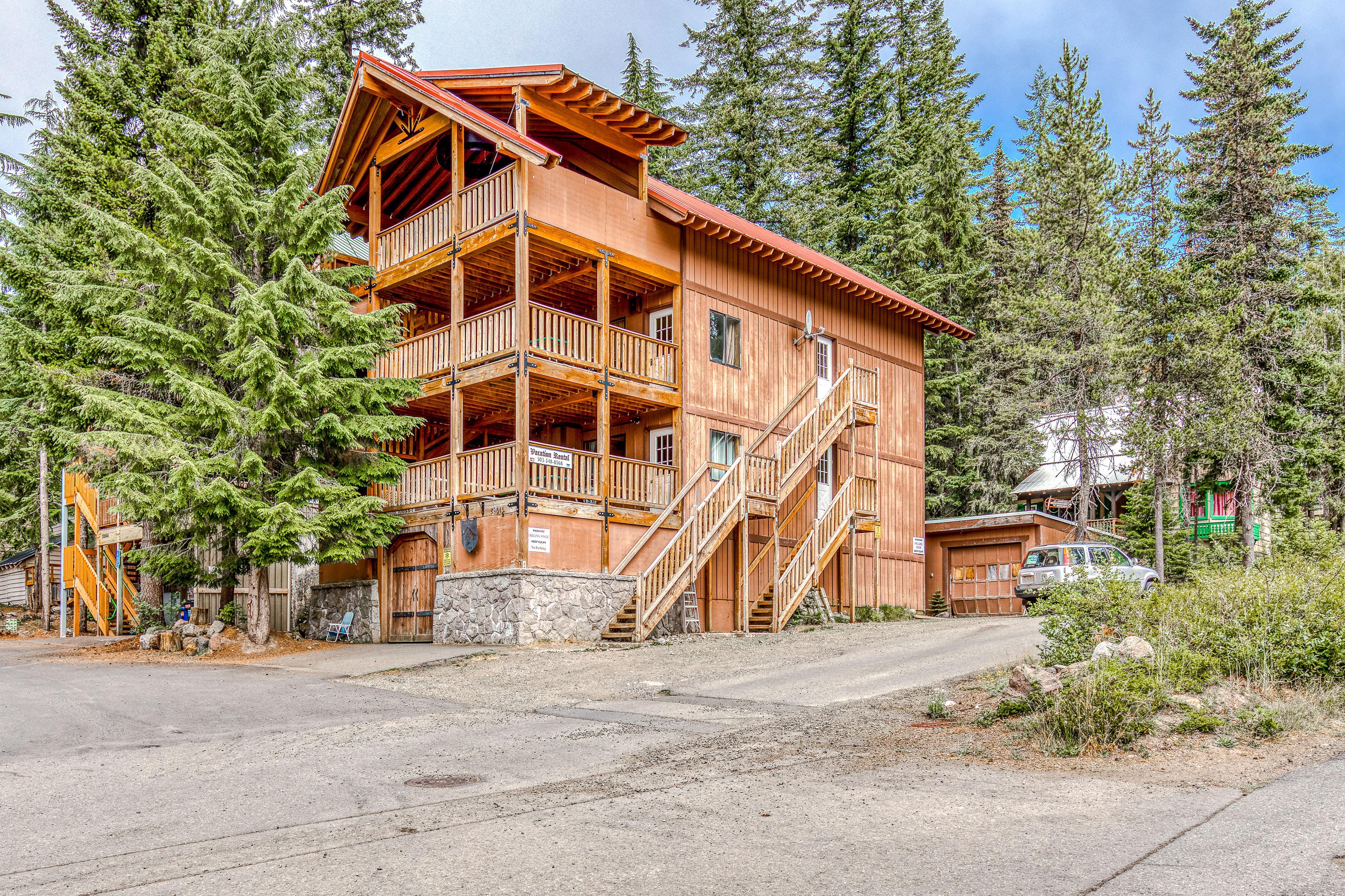 Little Trail Lodge - Unit B