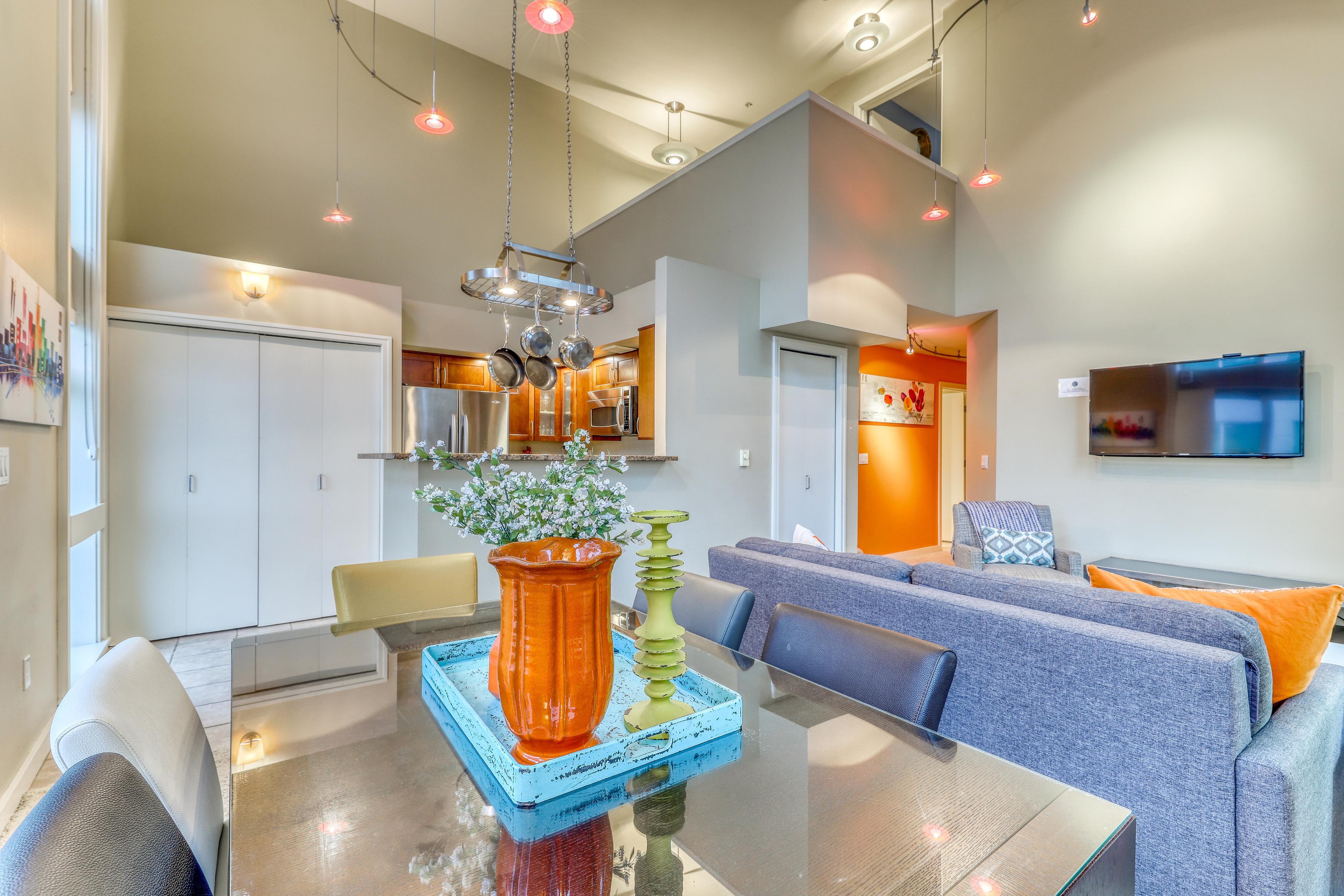 Belltown Court Sunset Penthouse 5