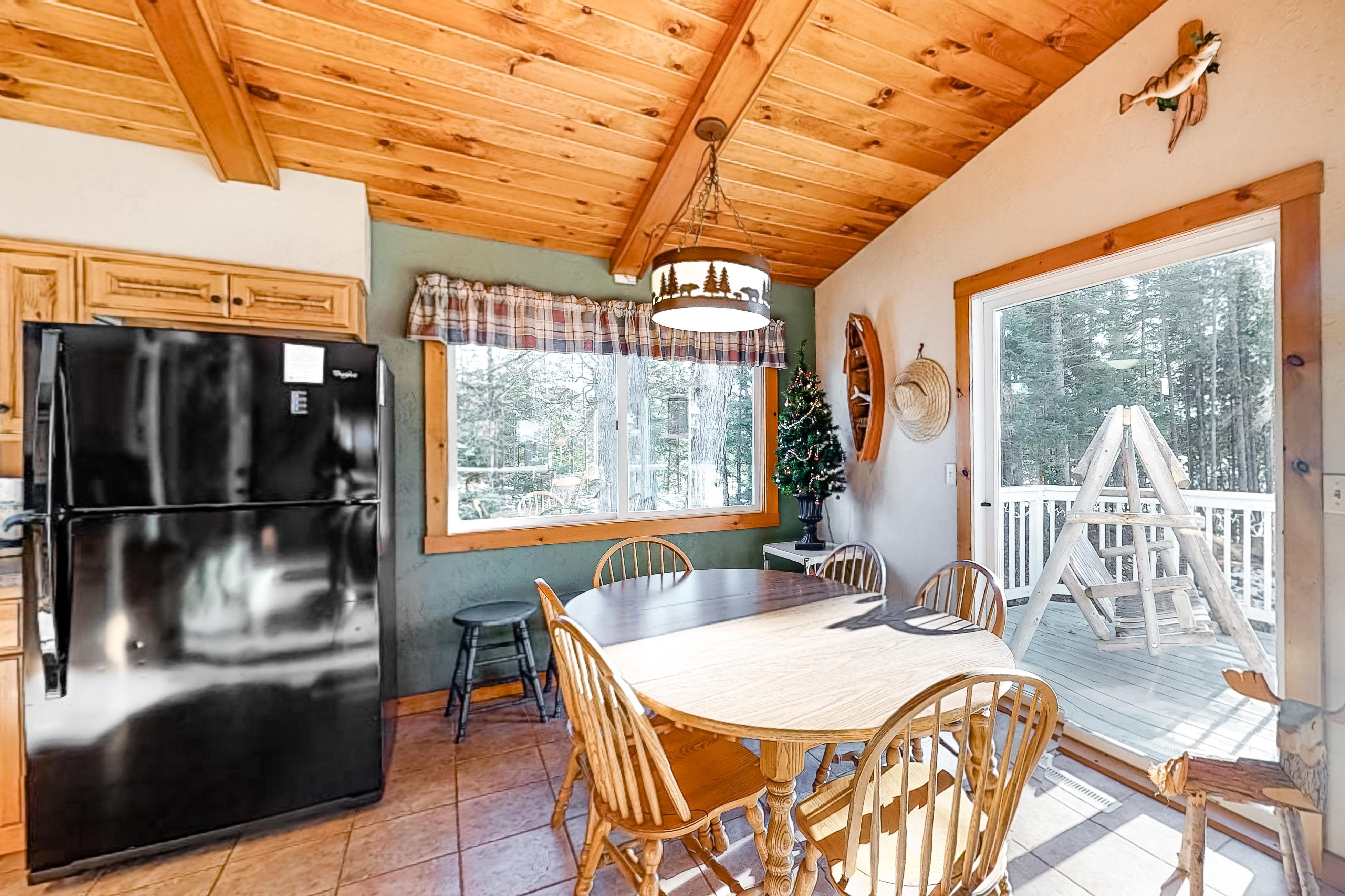 High Lake Hideaway - Main House 6