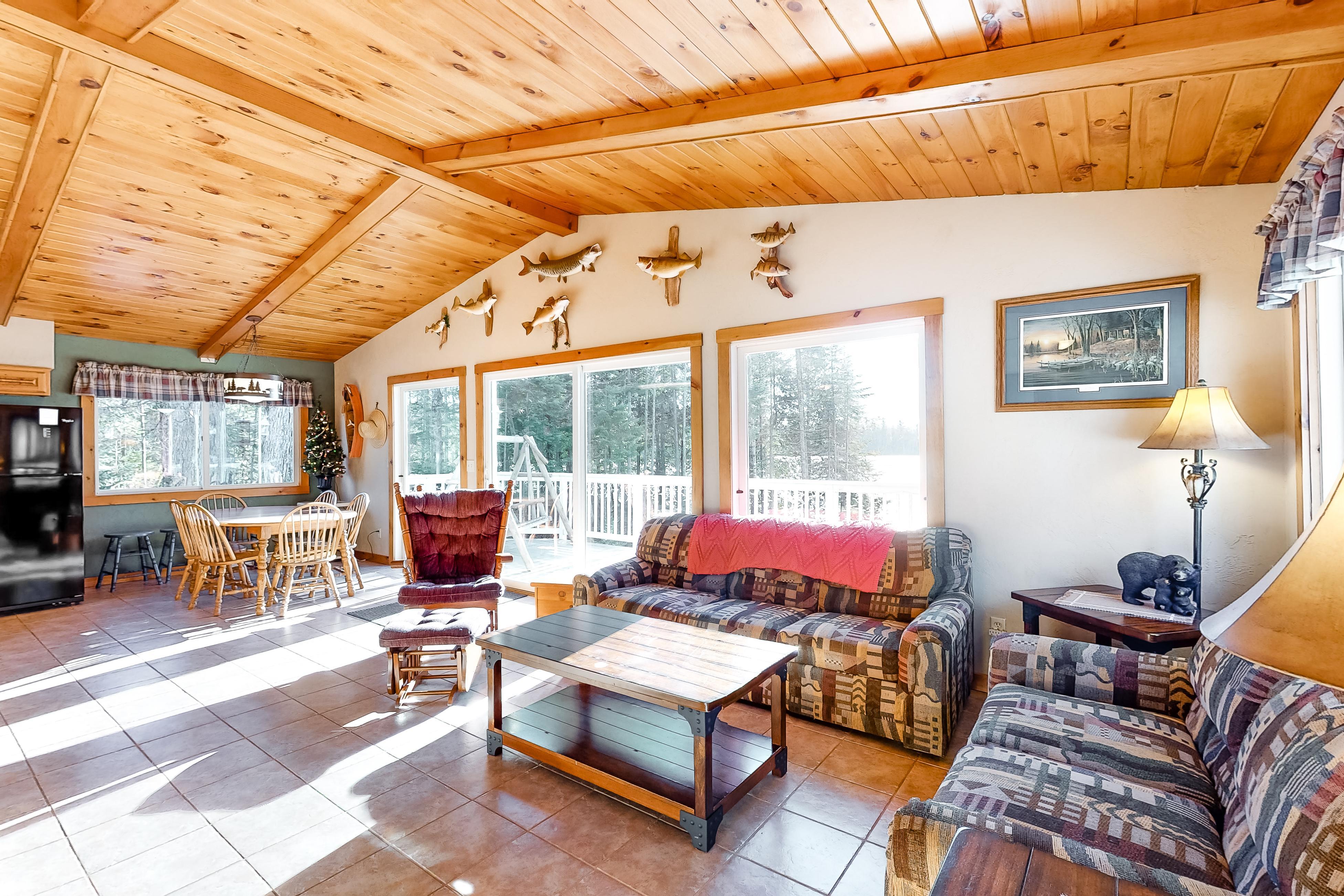 High Lake Hideaway - Main House 2