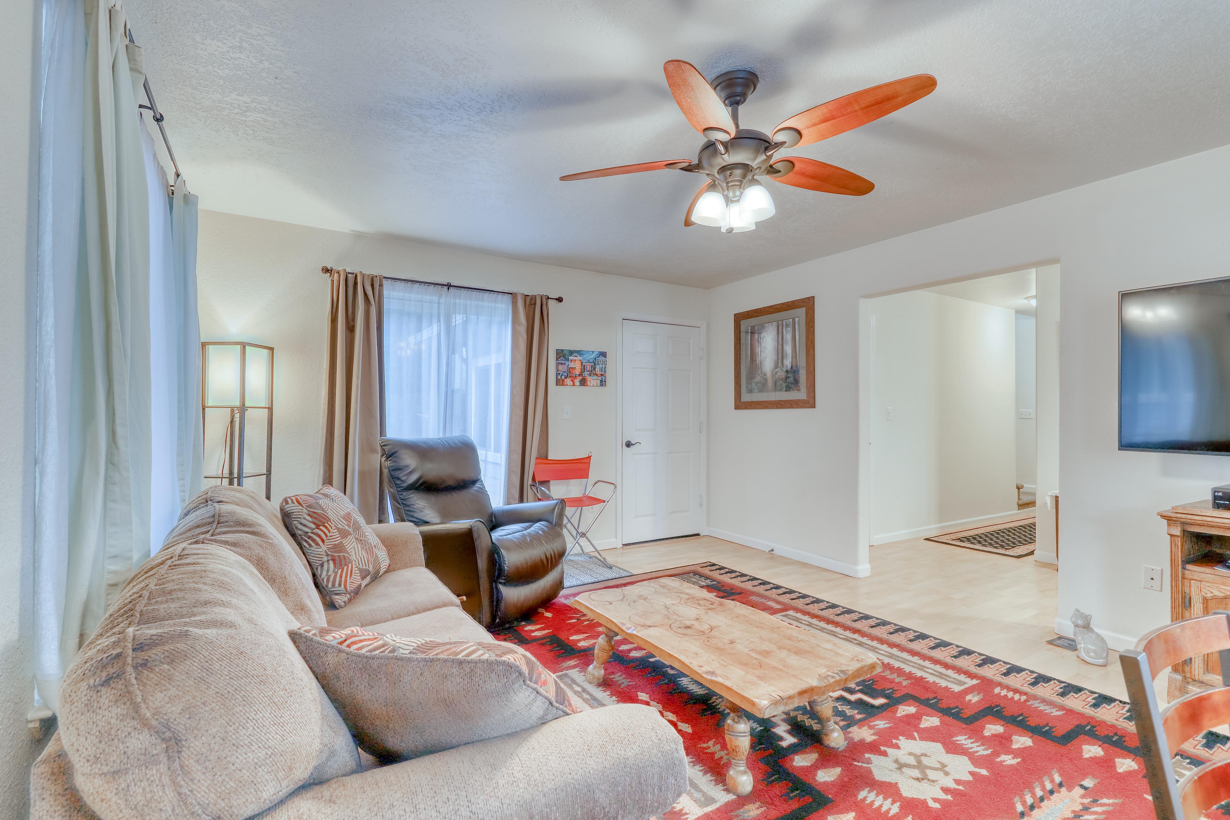 Seventh Street Select 2