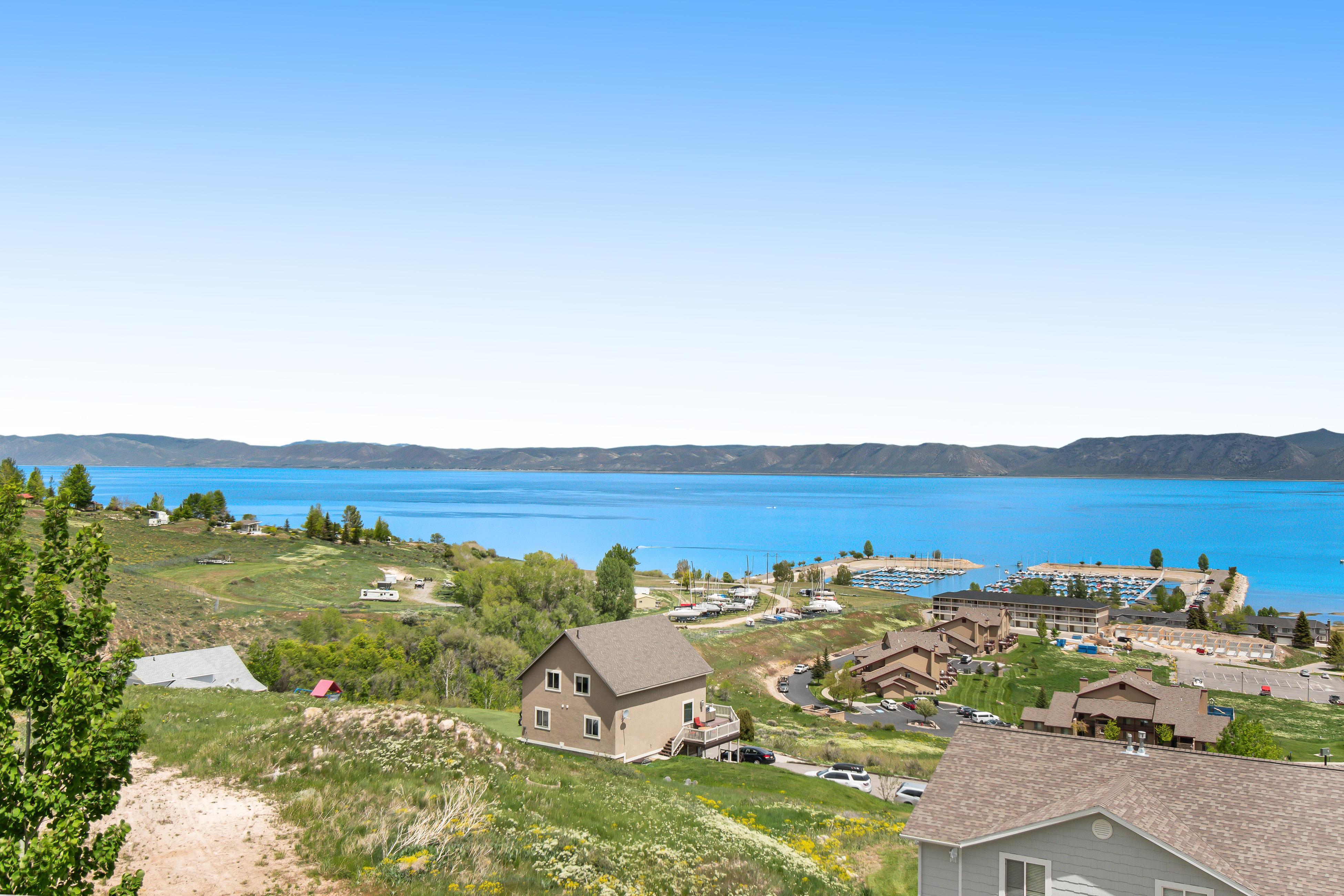 Lakeview Condo 941-1 4