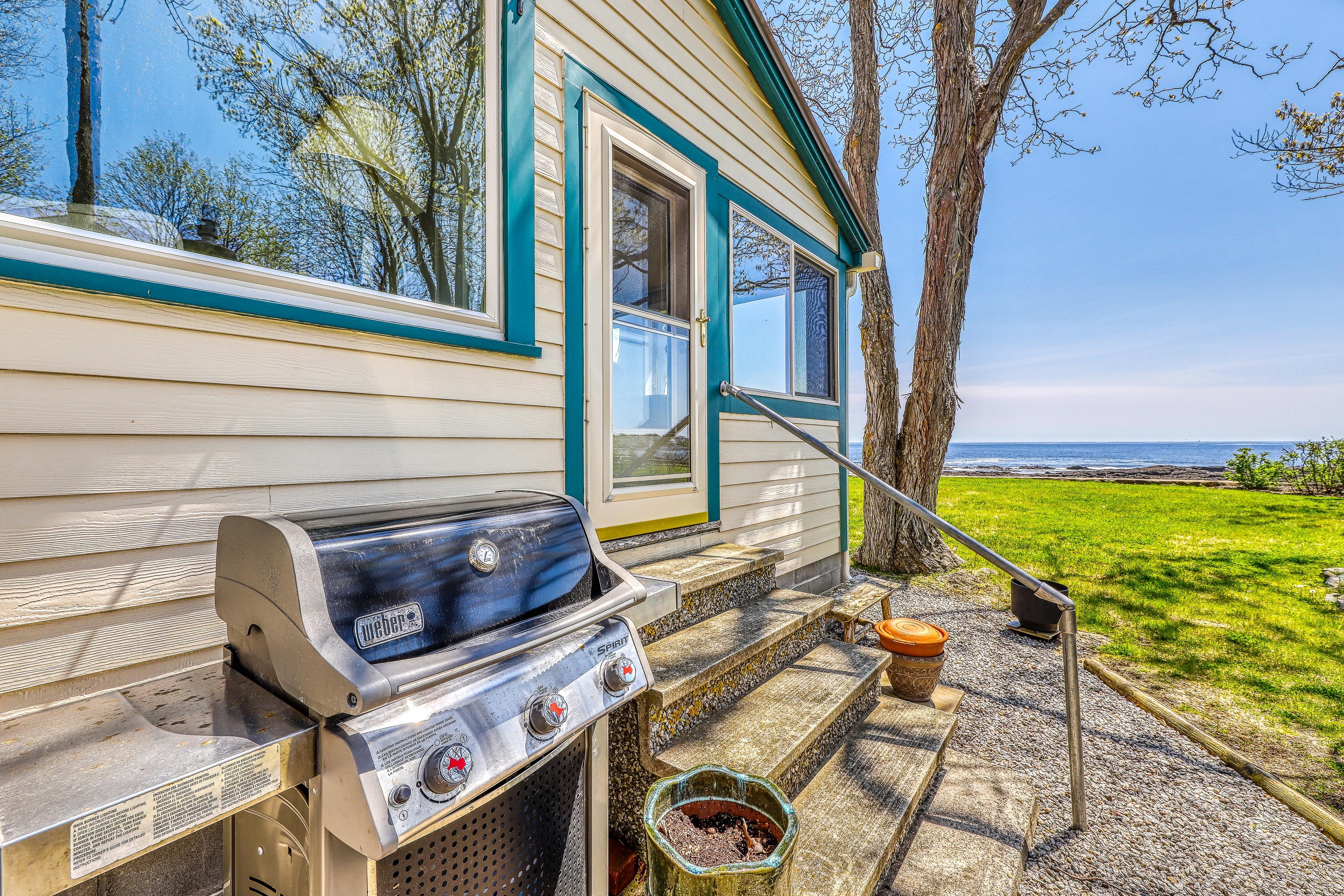 Castle Rock & Sea Belle Cottage