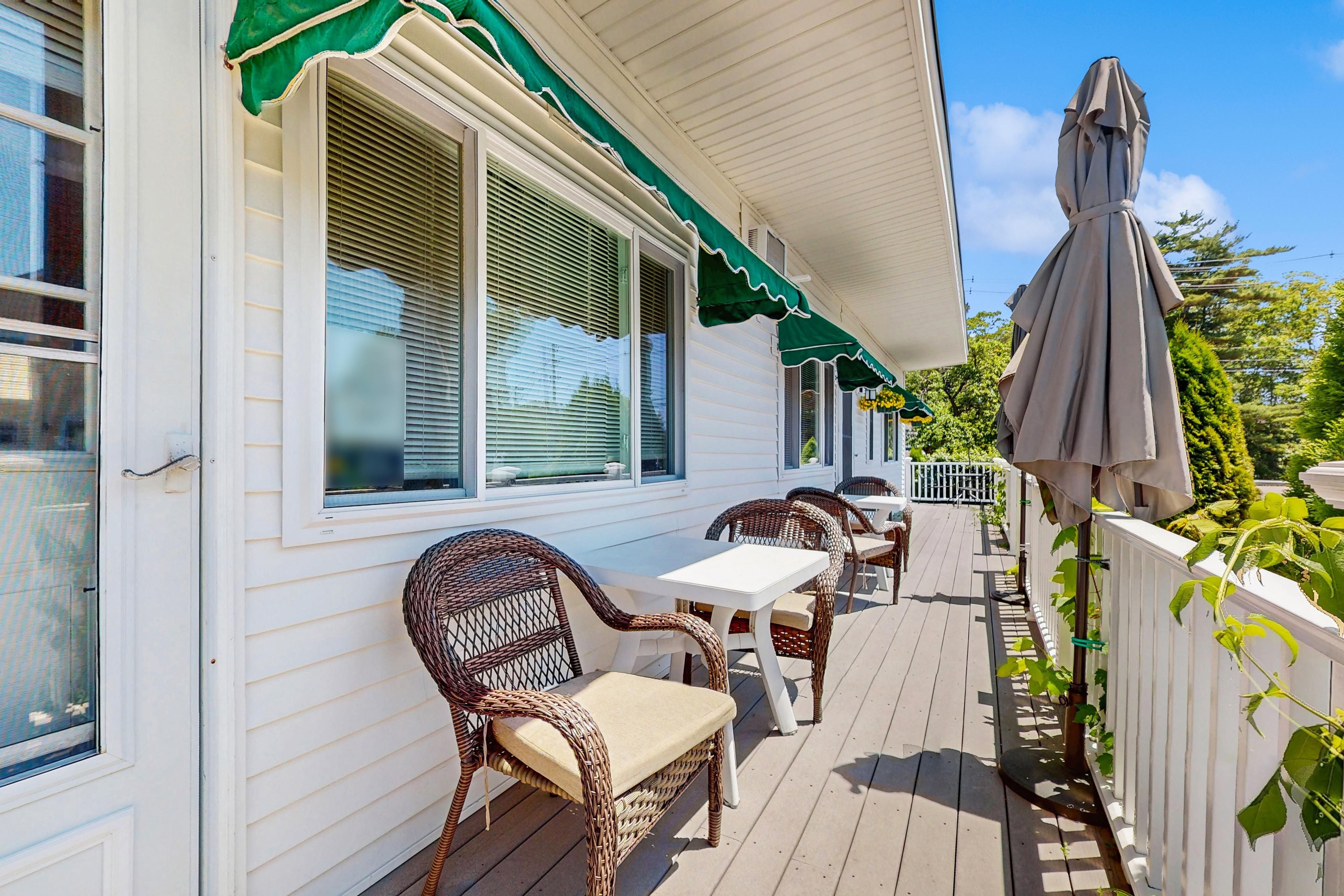 Sea Glass Escape - Holiday House M3 4