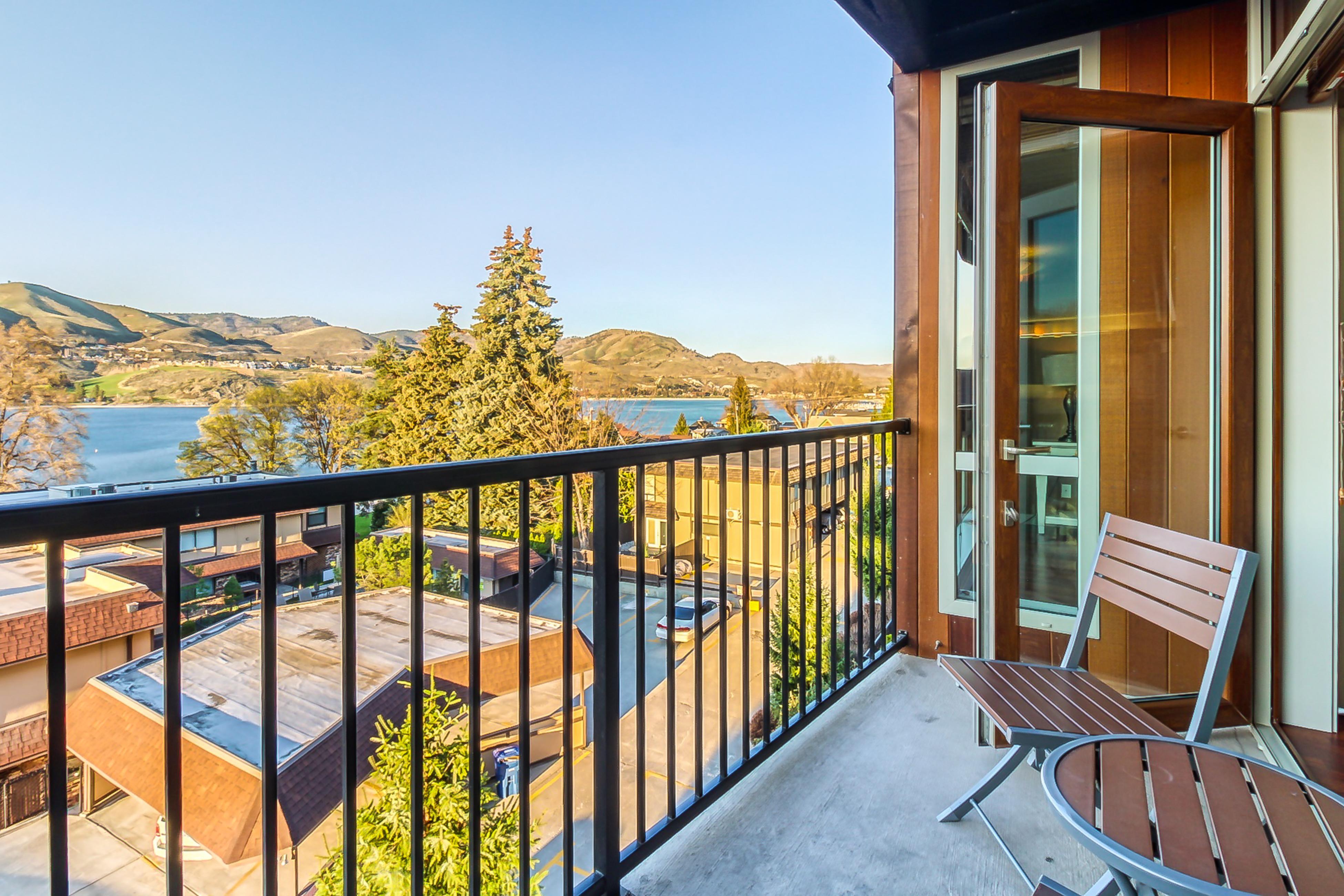 Chelan Resort Suites - Lakeside Serenity #309 5
