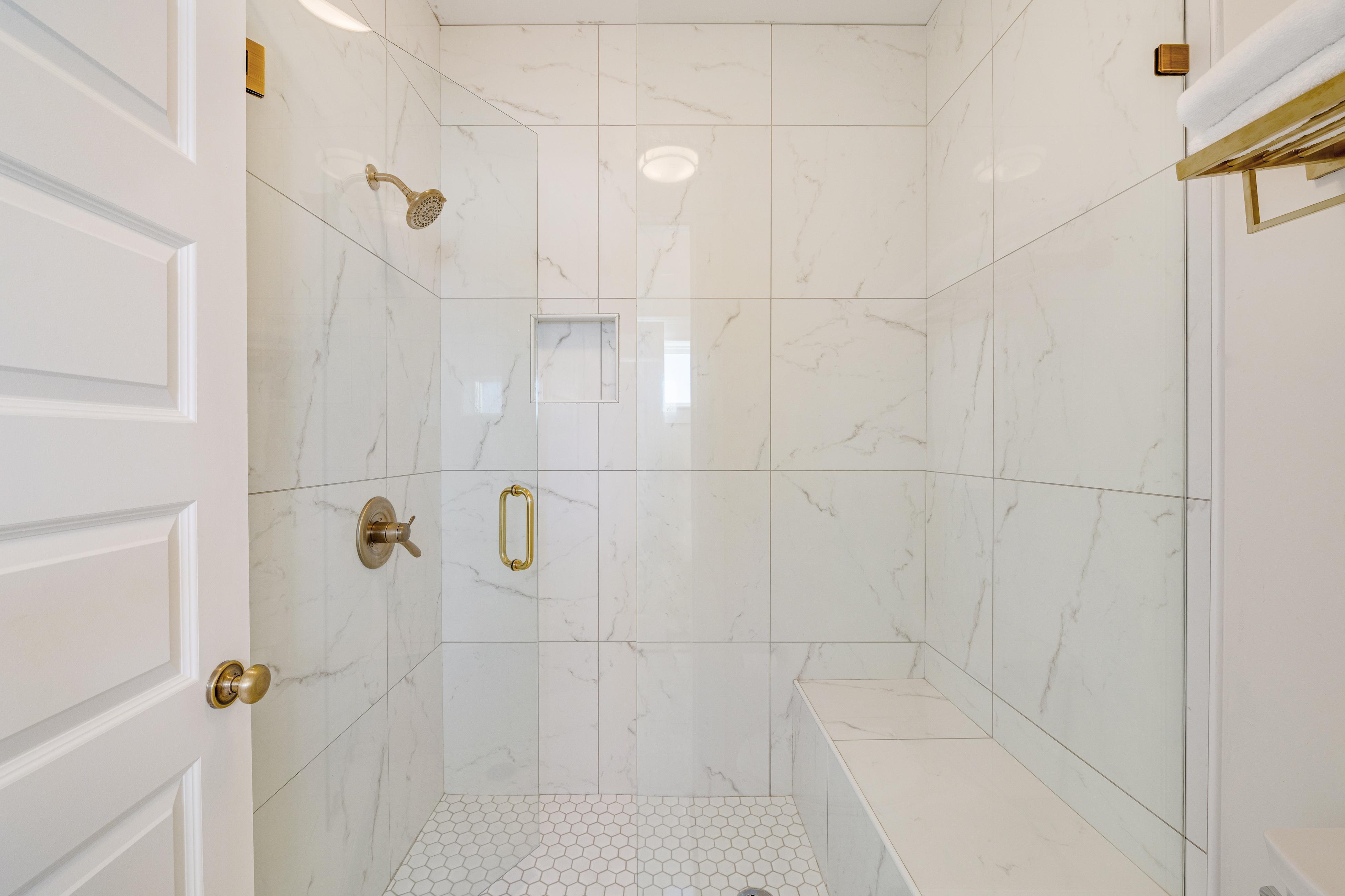 Paradox Paradise | Photo 38