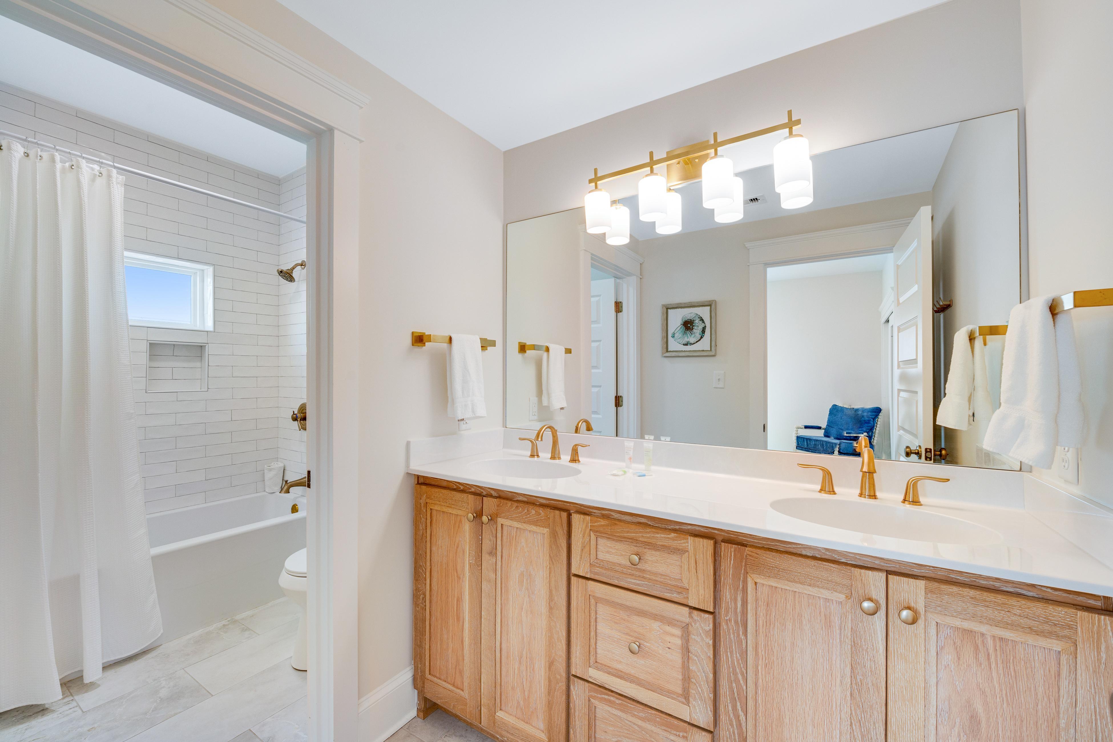 Paradox Paradise | Photo 15