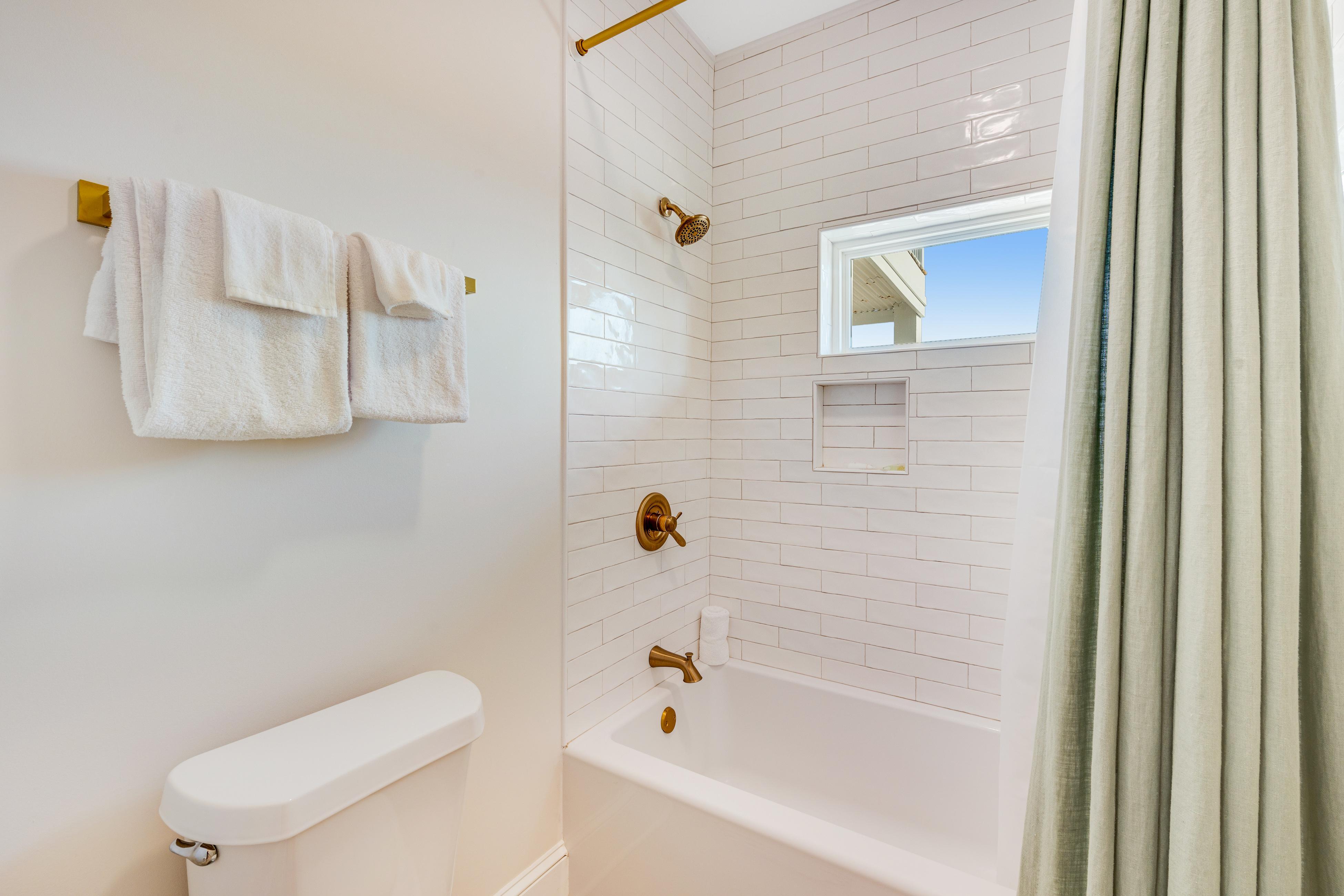 Paradox Paradise | Photo 18