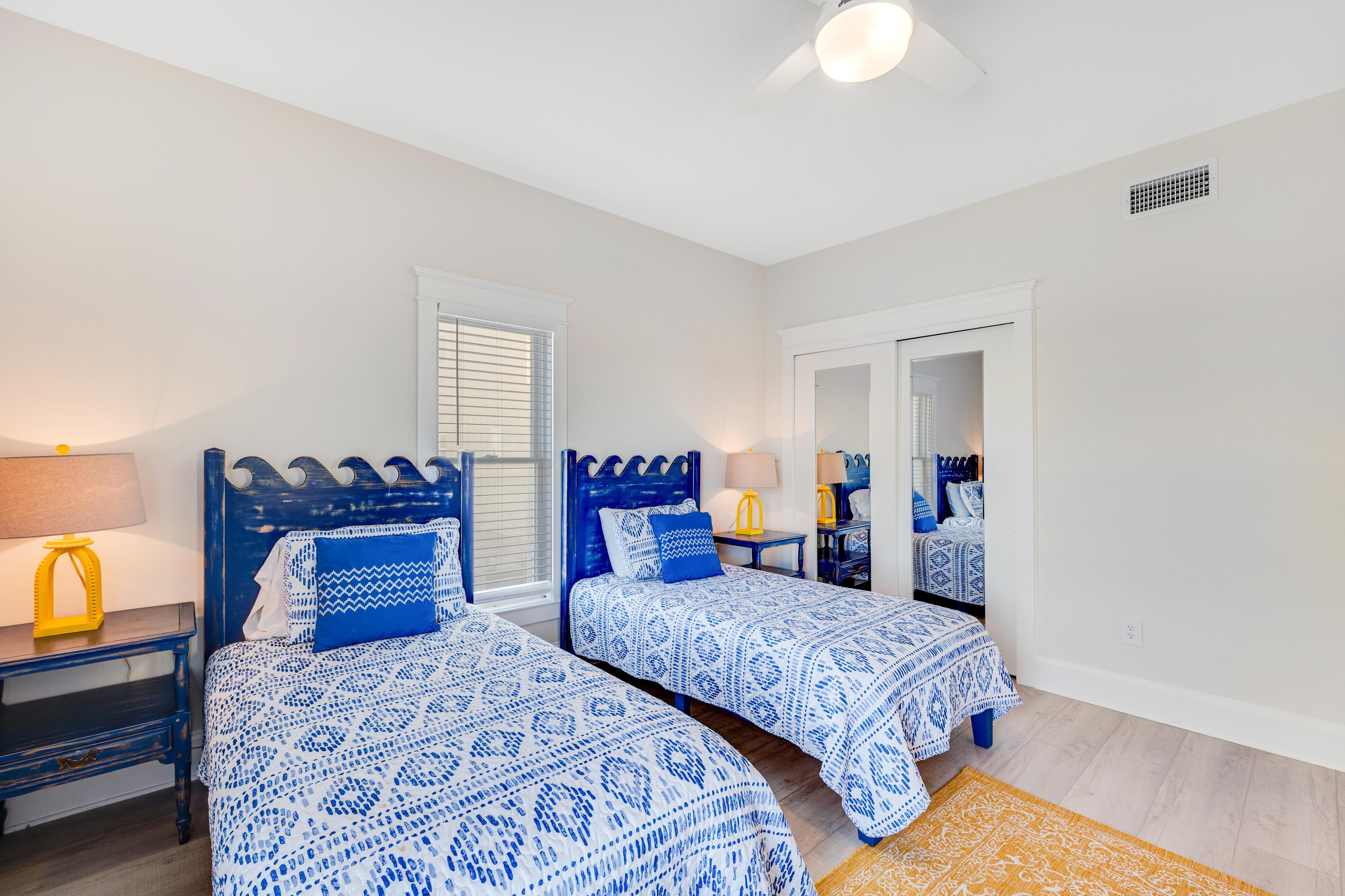 Paradox Paradise | Photo 23