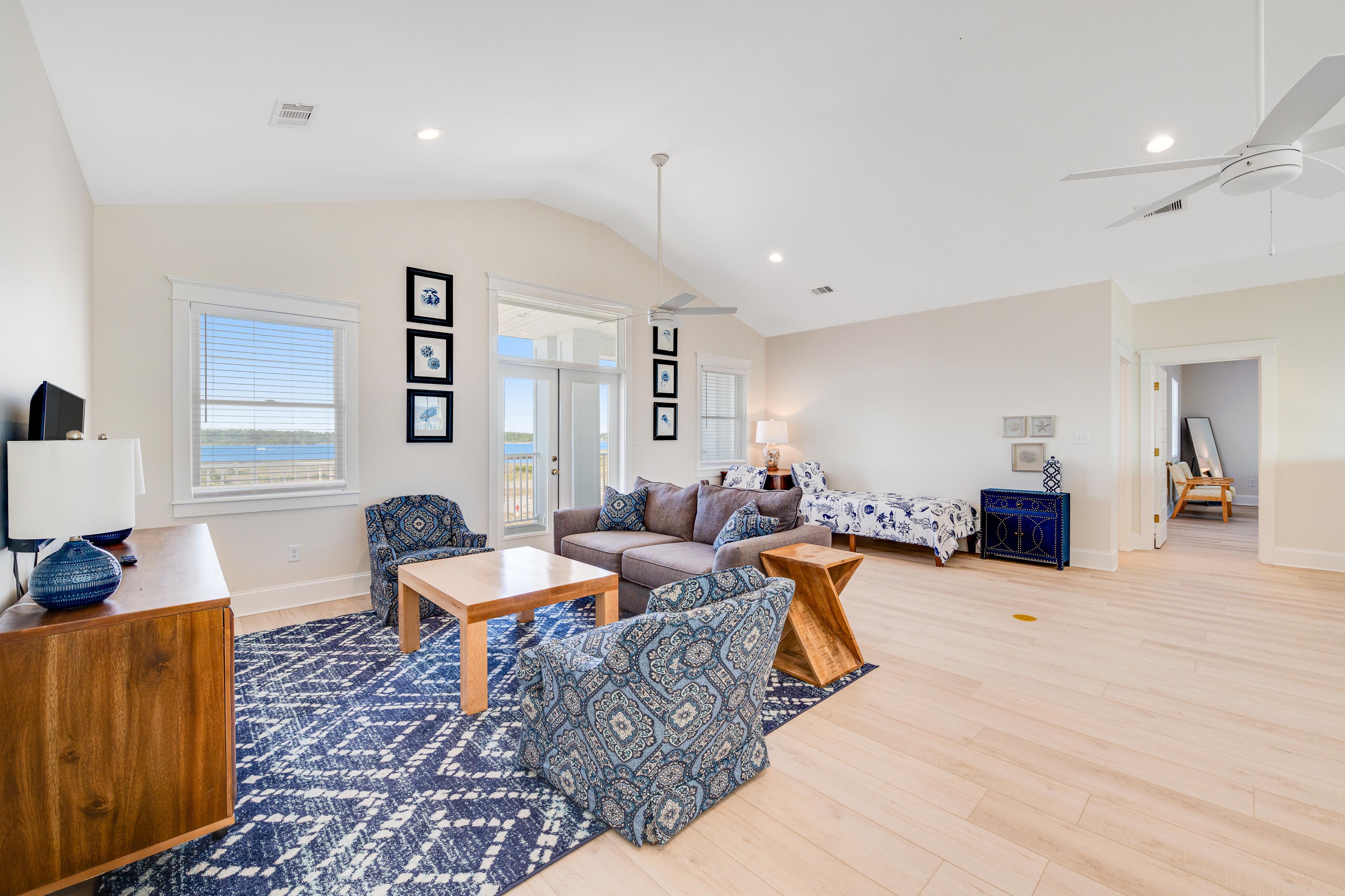 Paradox Paradise | Photo 32