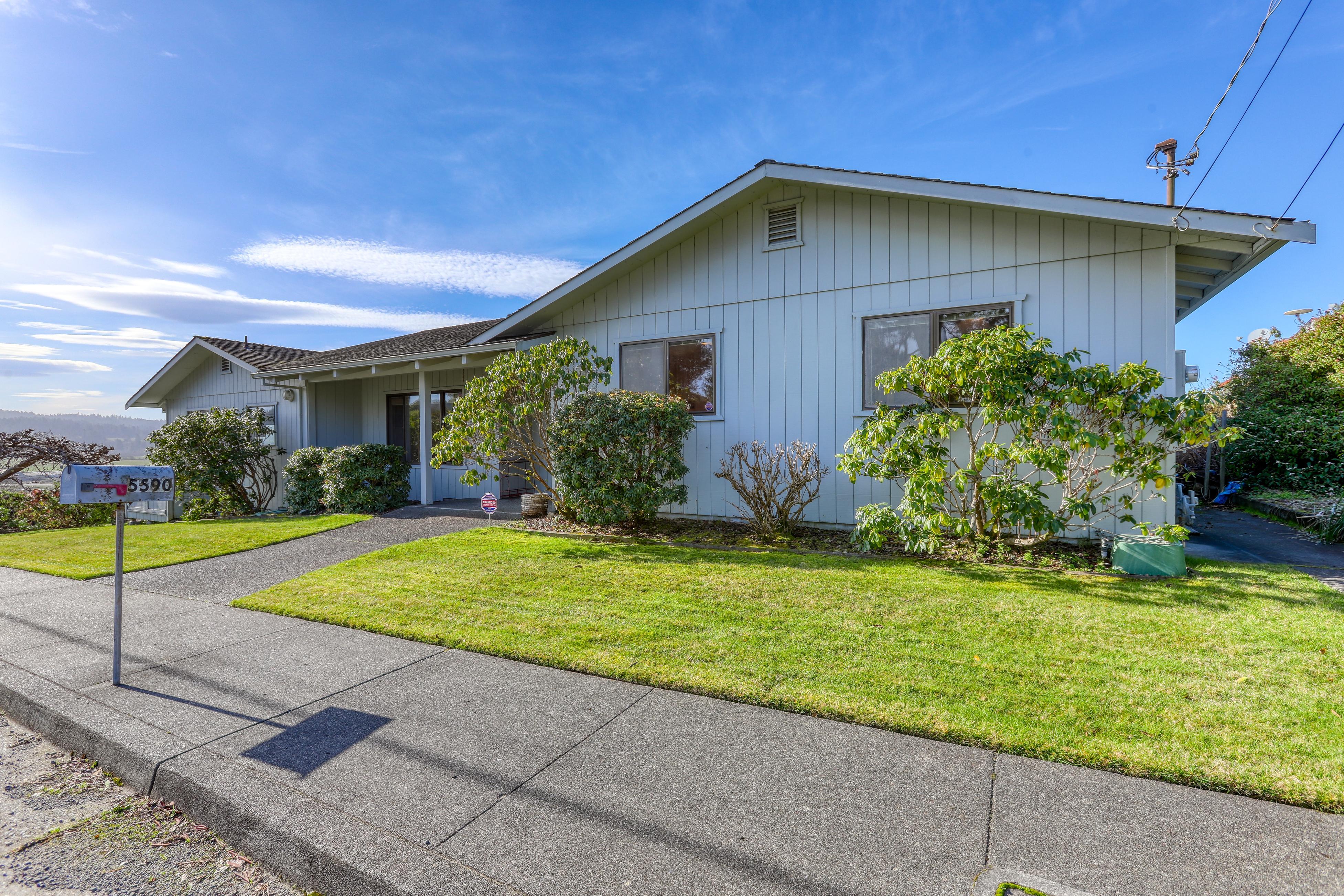 Humboldt Bay Retreat 6