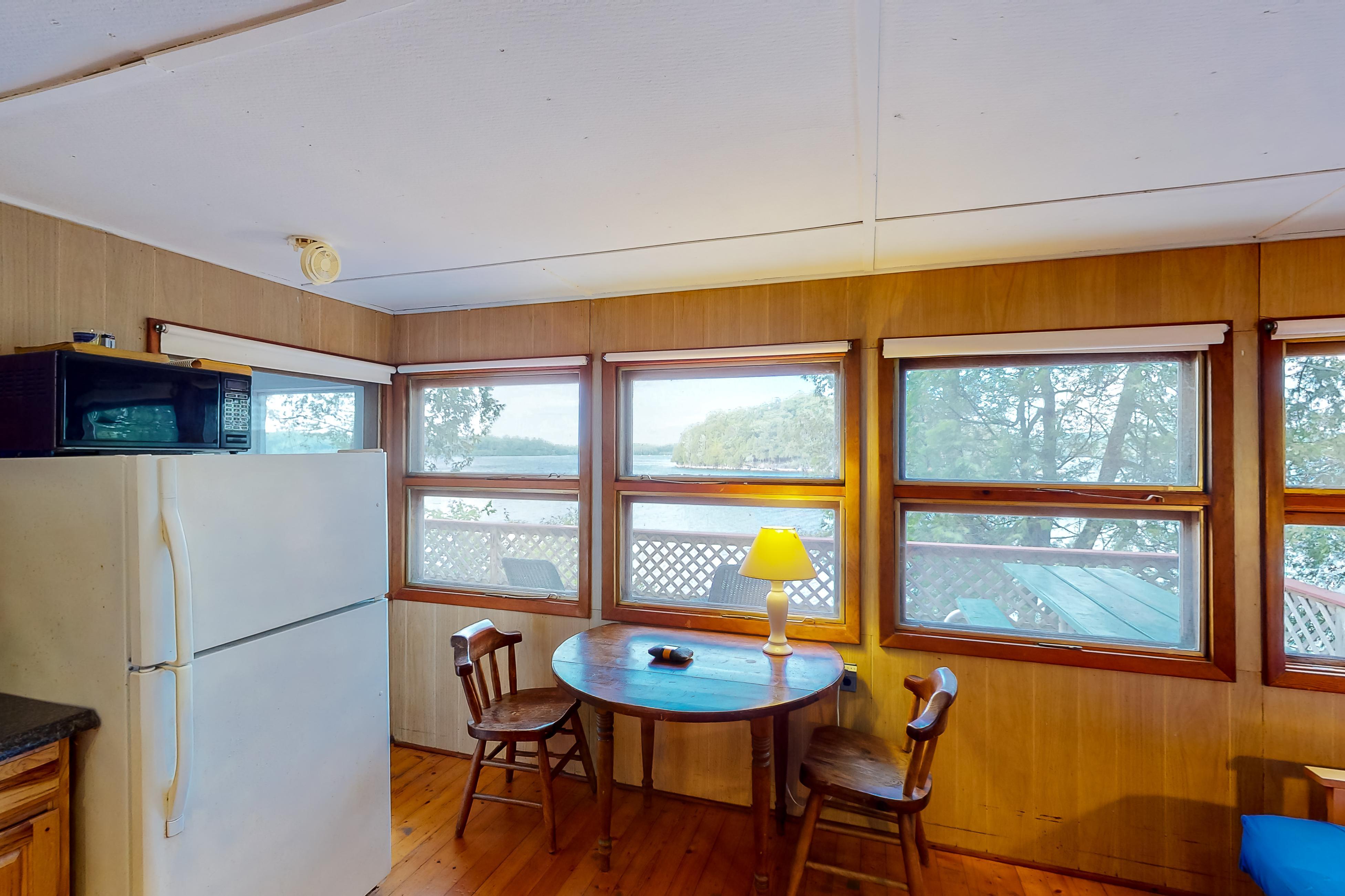 Garden Island's Oak | Photo 2