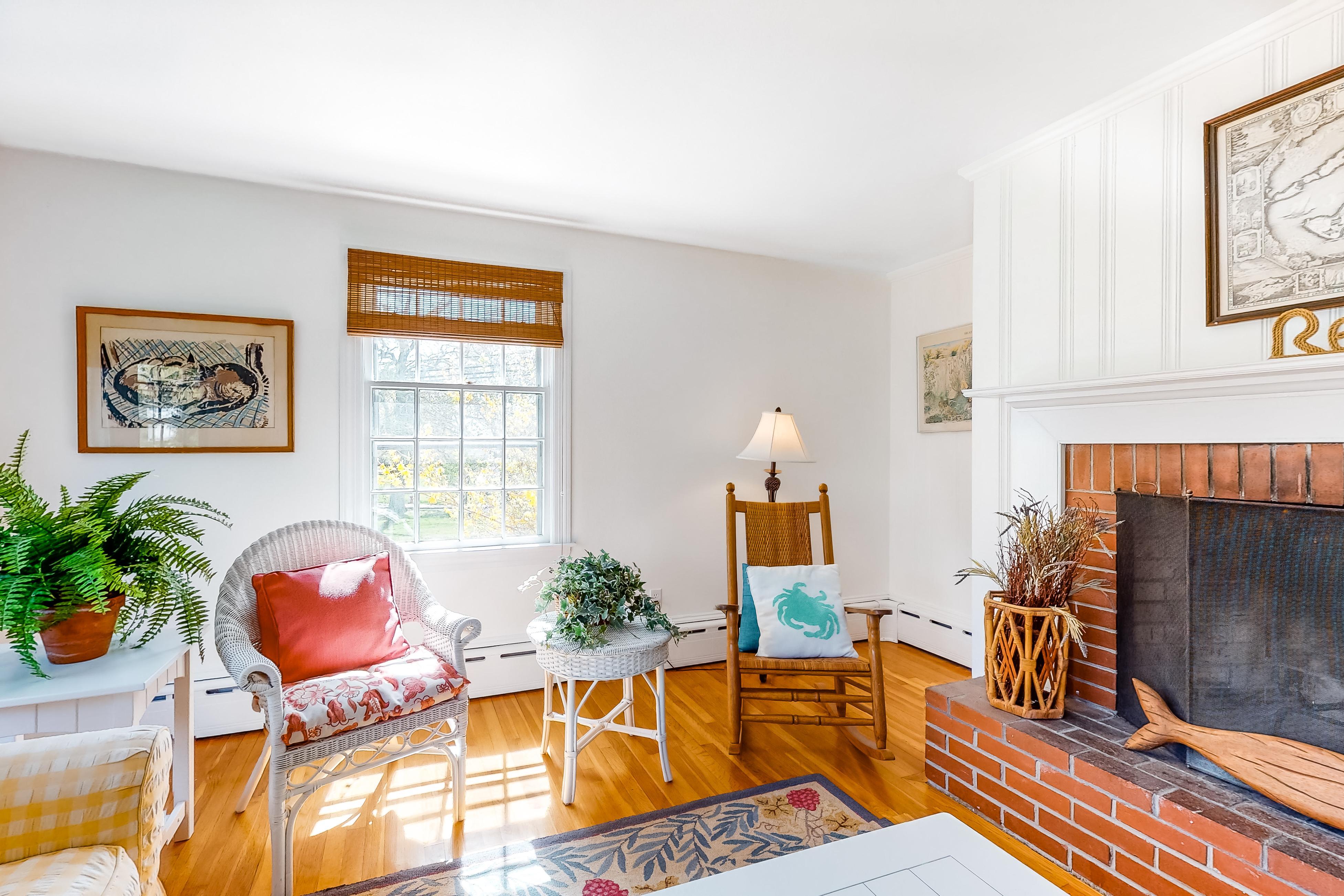 Edgartown Cozy Corner 6