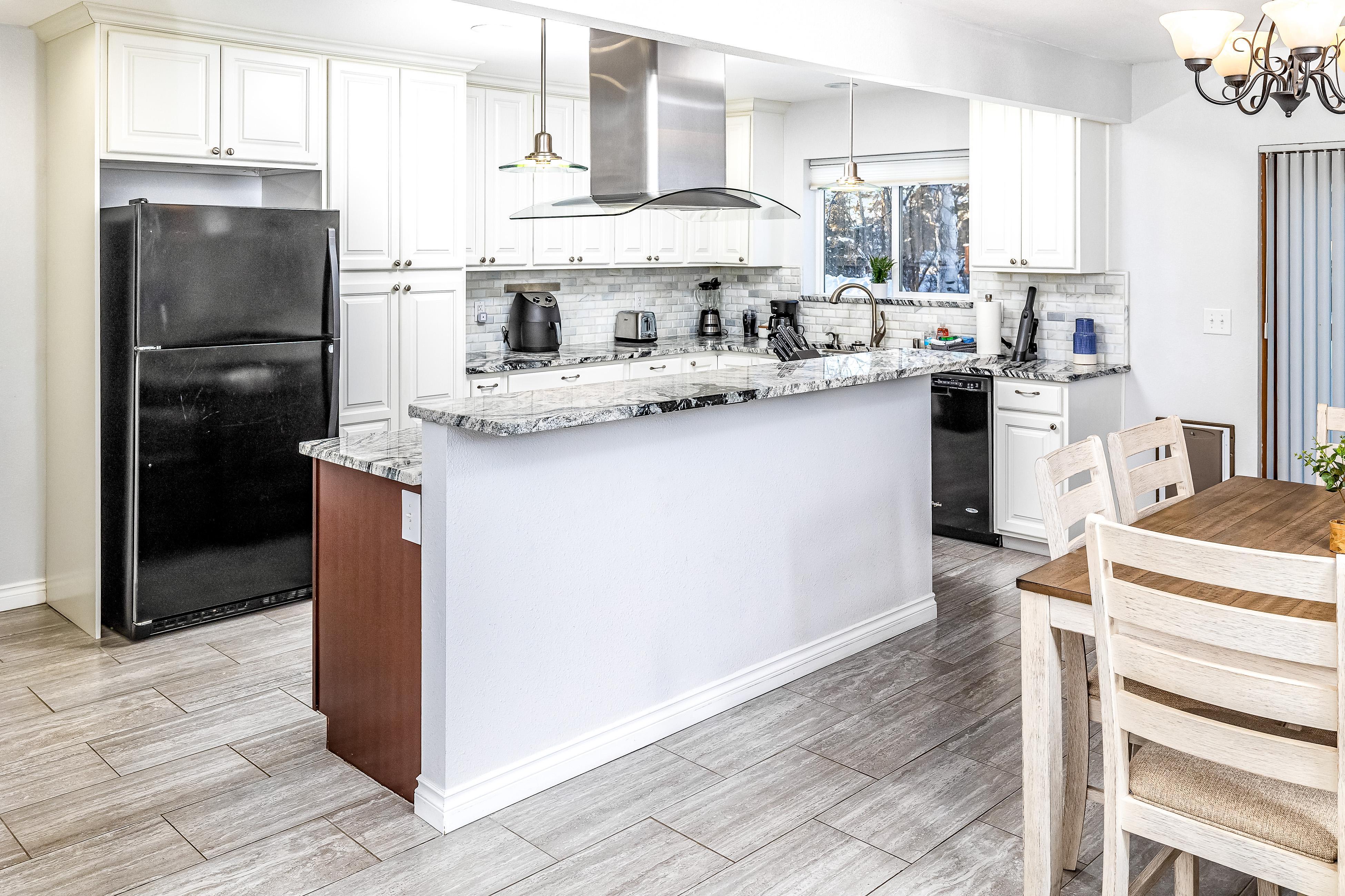 Midtown Anchorage Basecamp Condo A 5