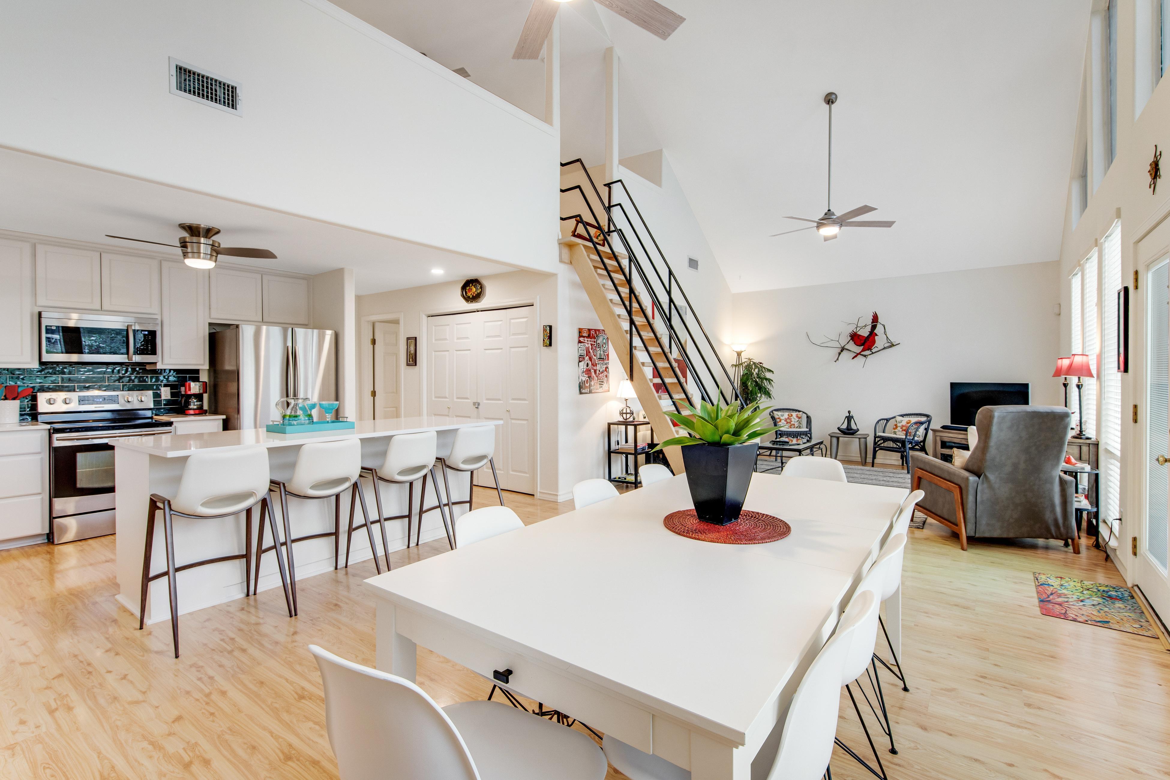 Lake Travis Hill Country Retreat near Lago Vista 4