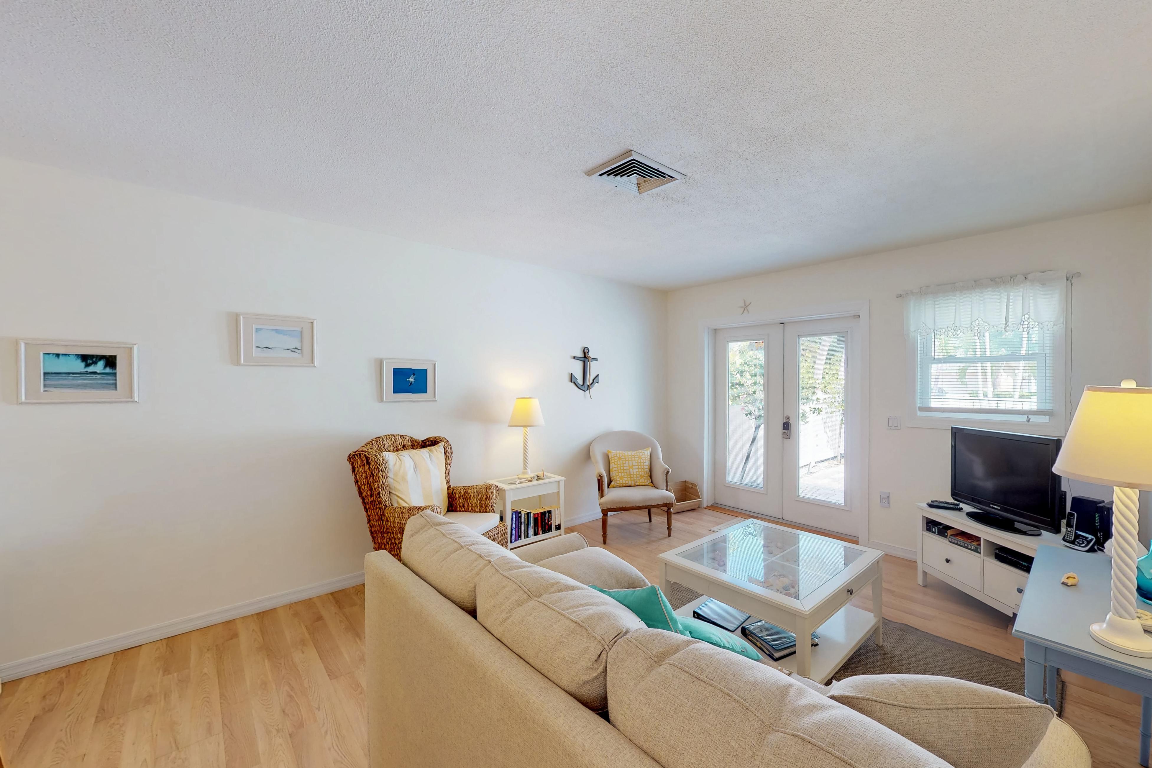 Blue Wave Villa East 3