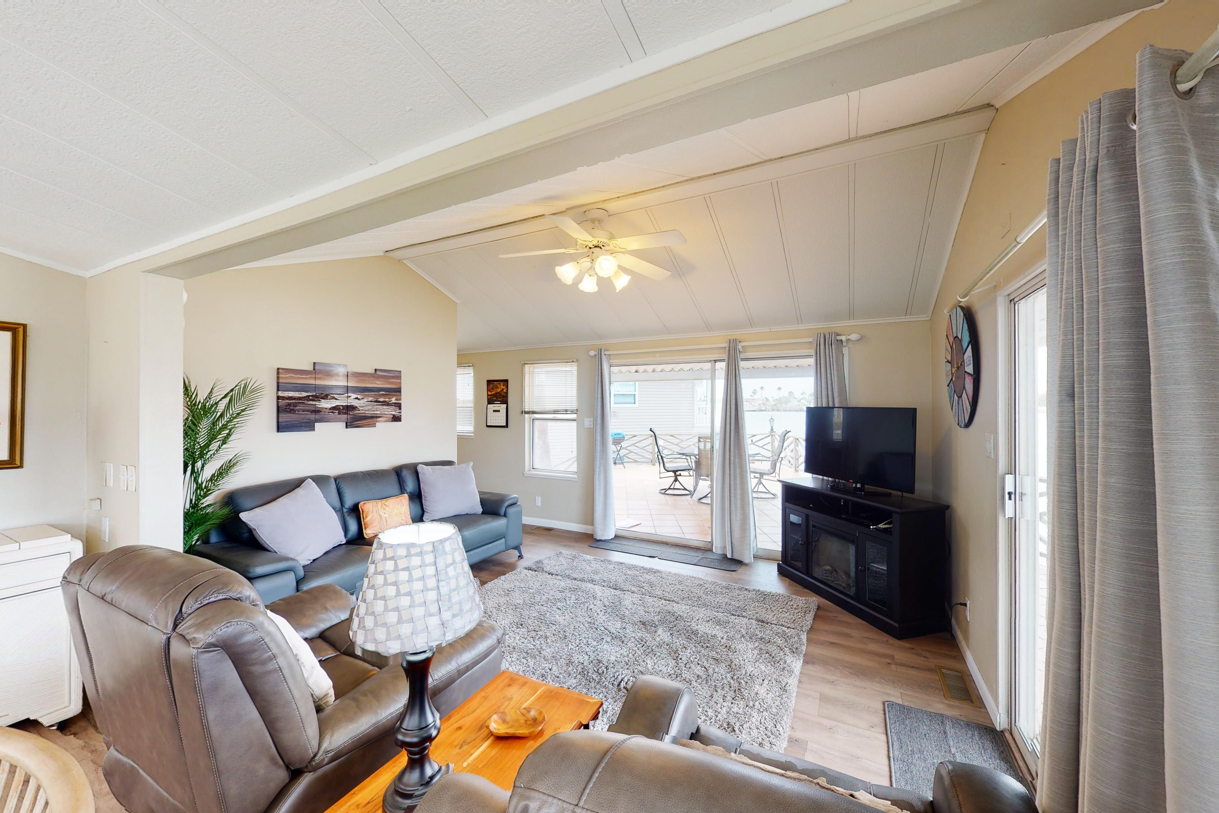 Long Island Village 347 Sand Dollar 4