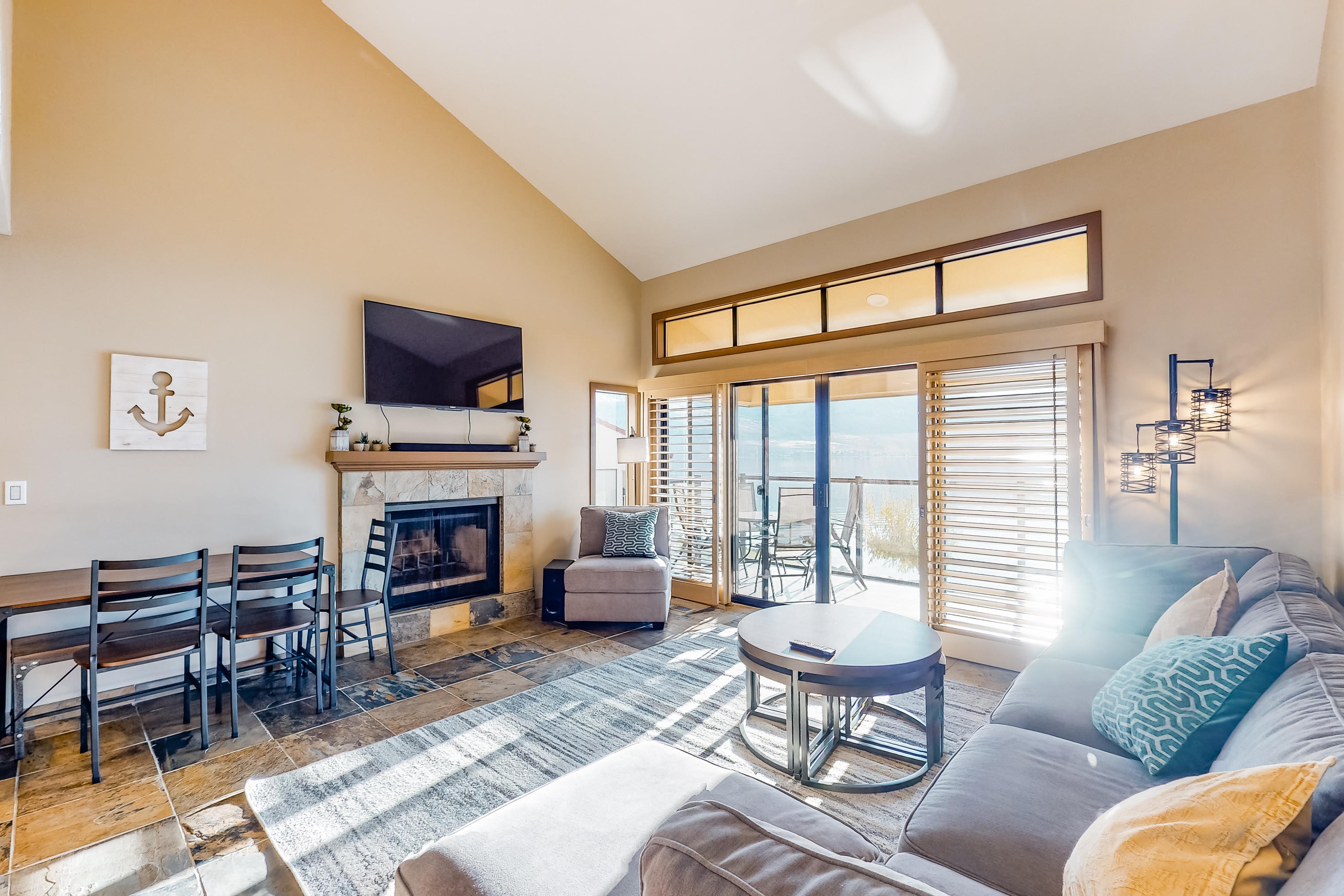 Lake Chelan Shores - Beachfront Splendor 12-5 3