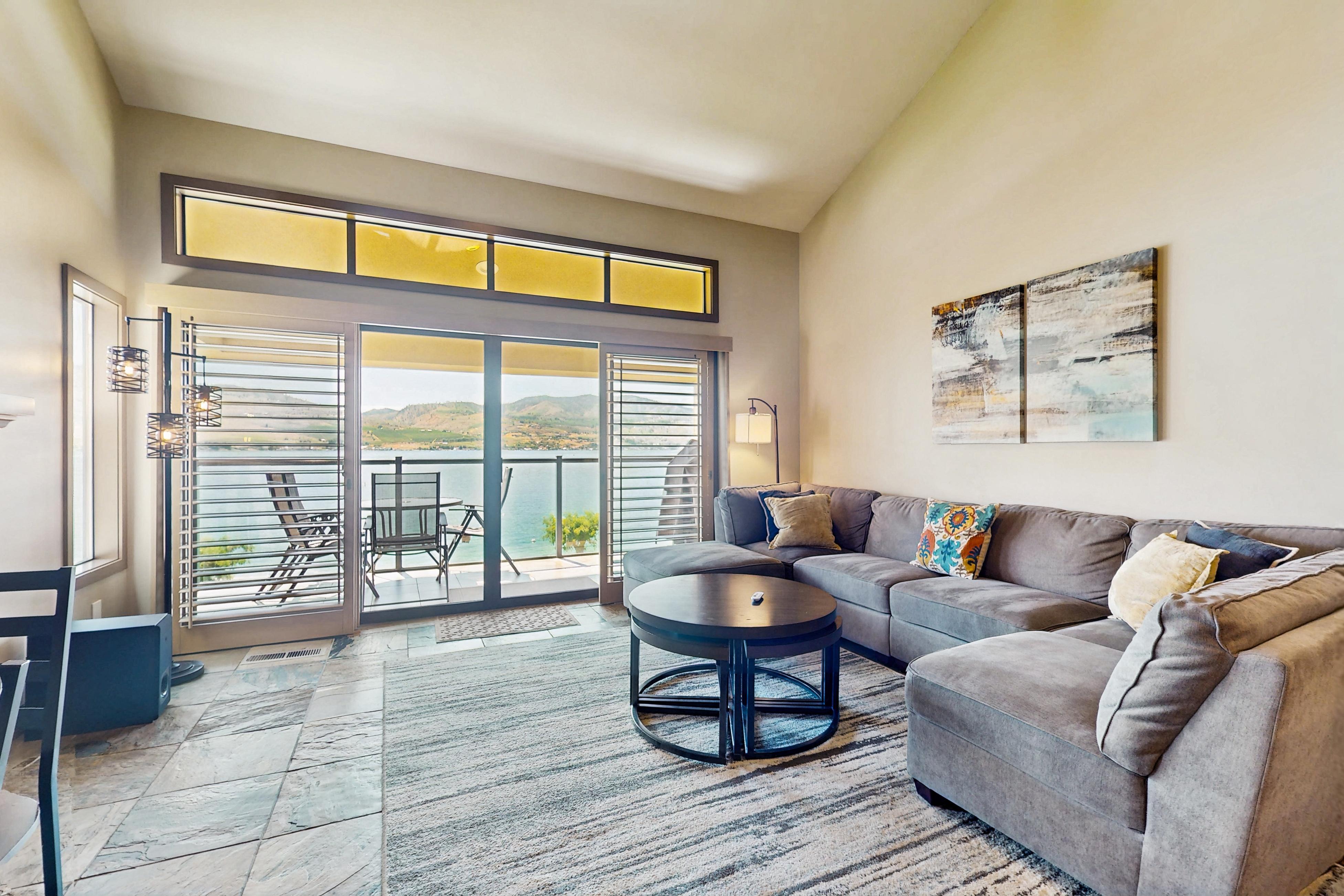 Lake Chelan Shores - Beachfront Splendor 12-5 2