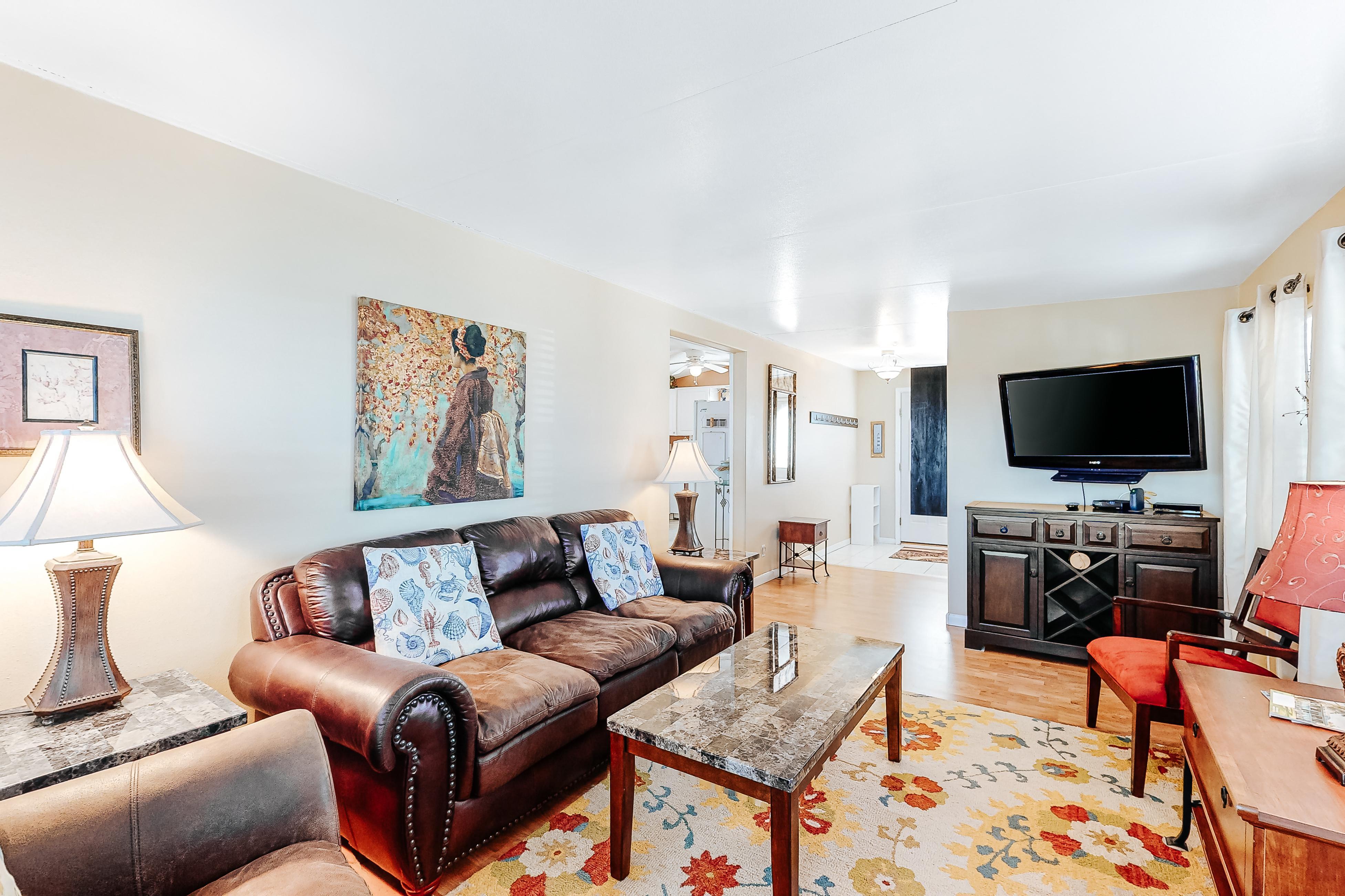 Long Island Village 638 Sand Dollar