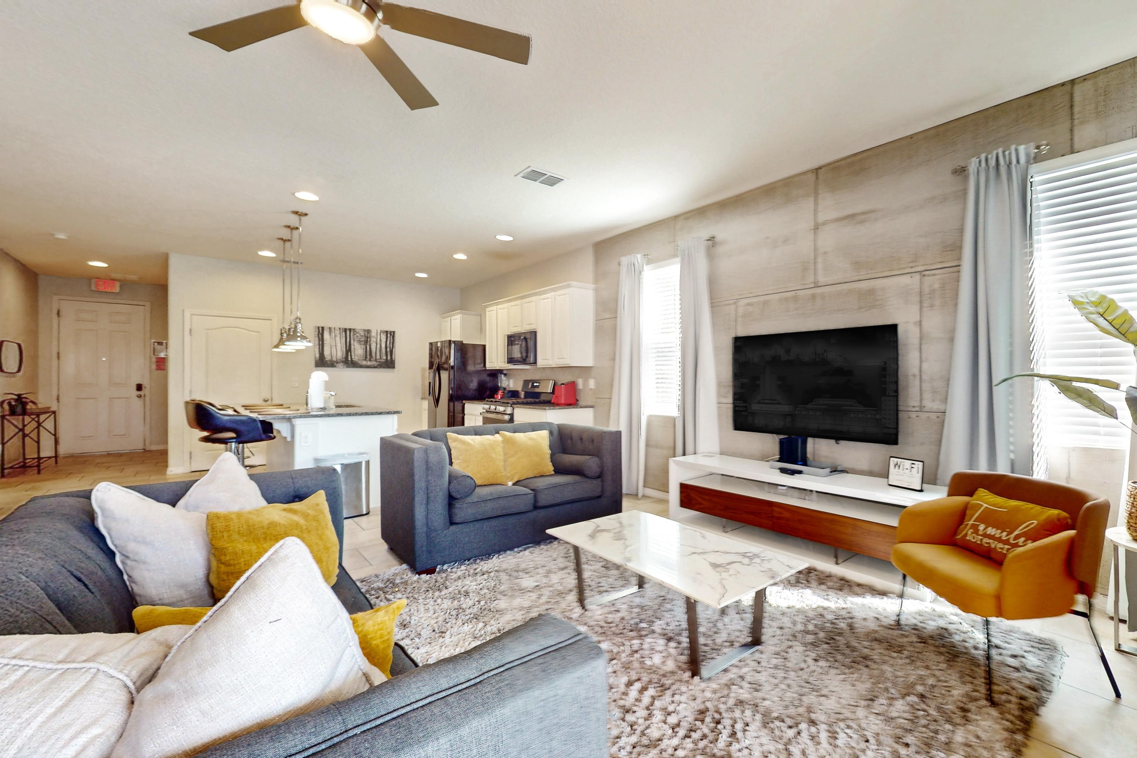 Lanai Luxury - Solterra | Photo 1