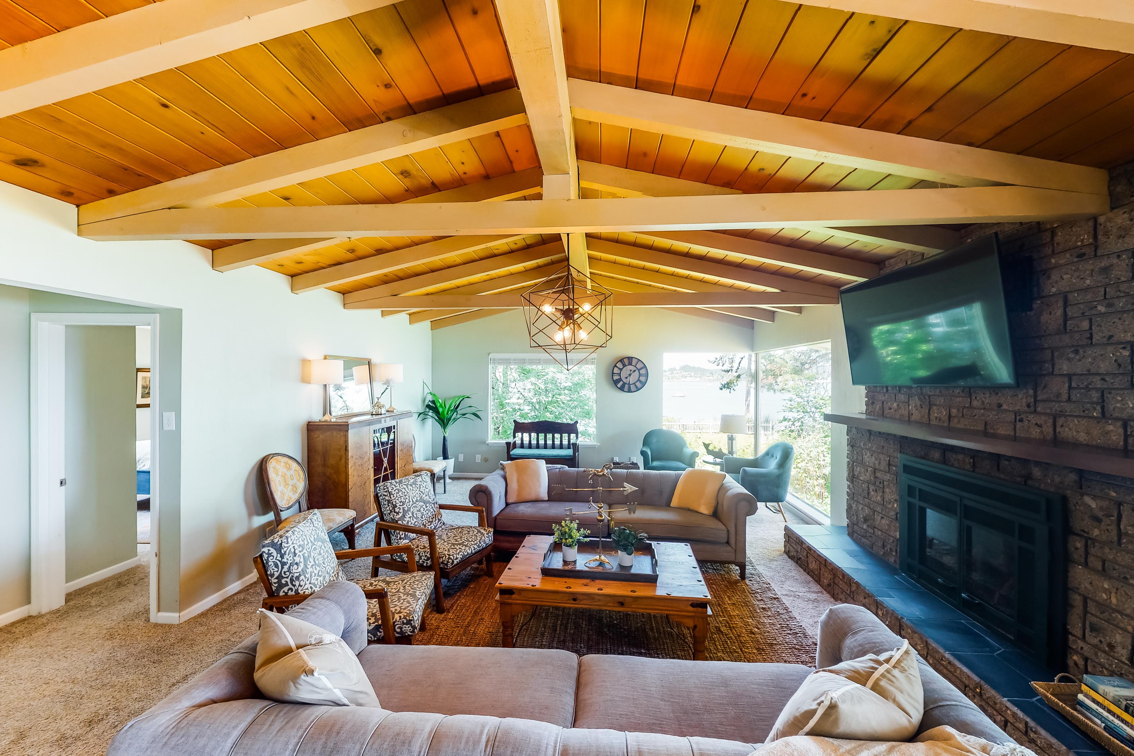 Waterfront Getaway 3