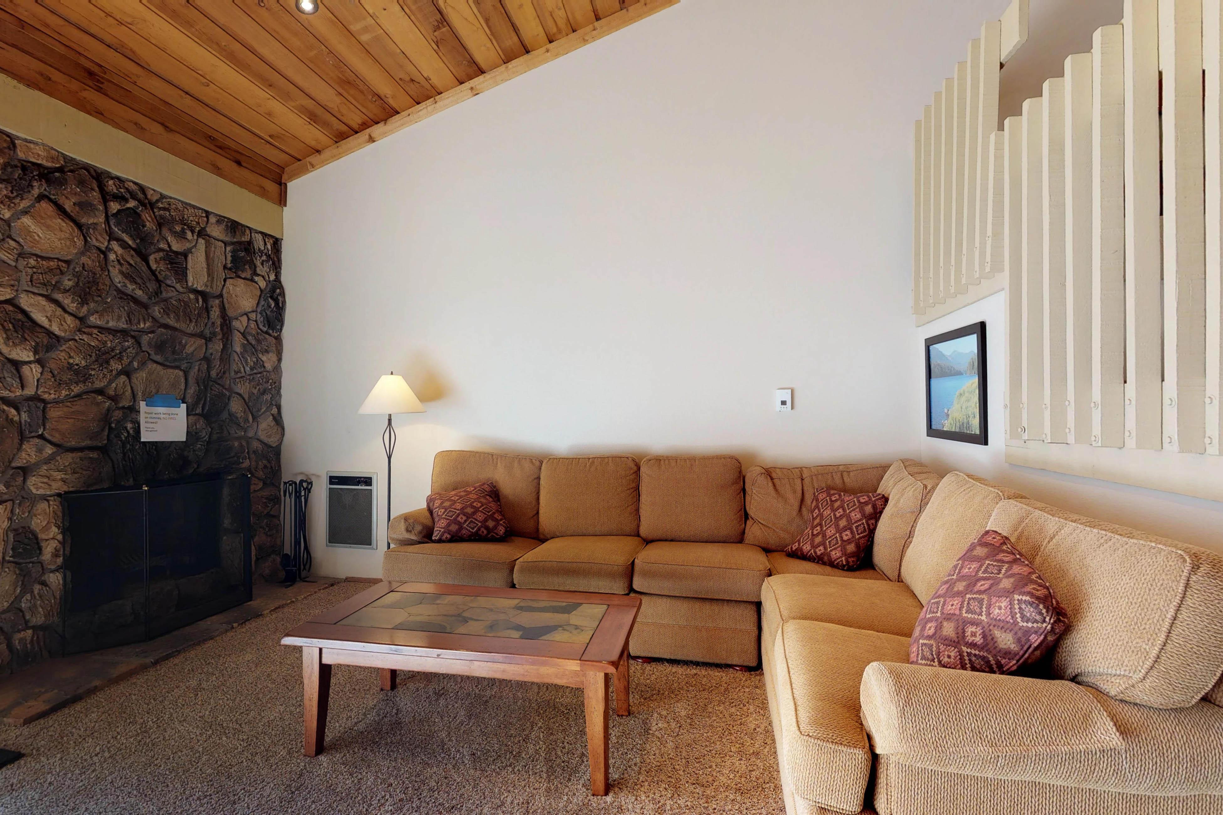 Blue Jay Condominium 4