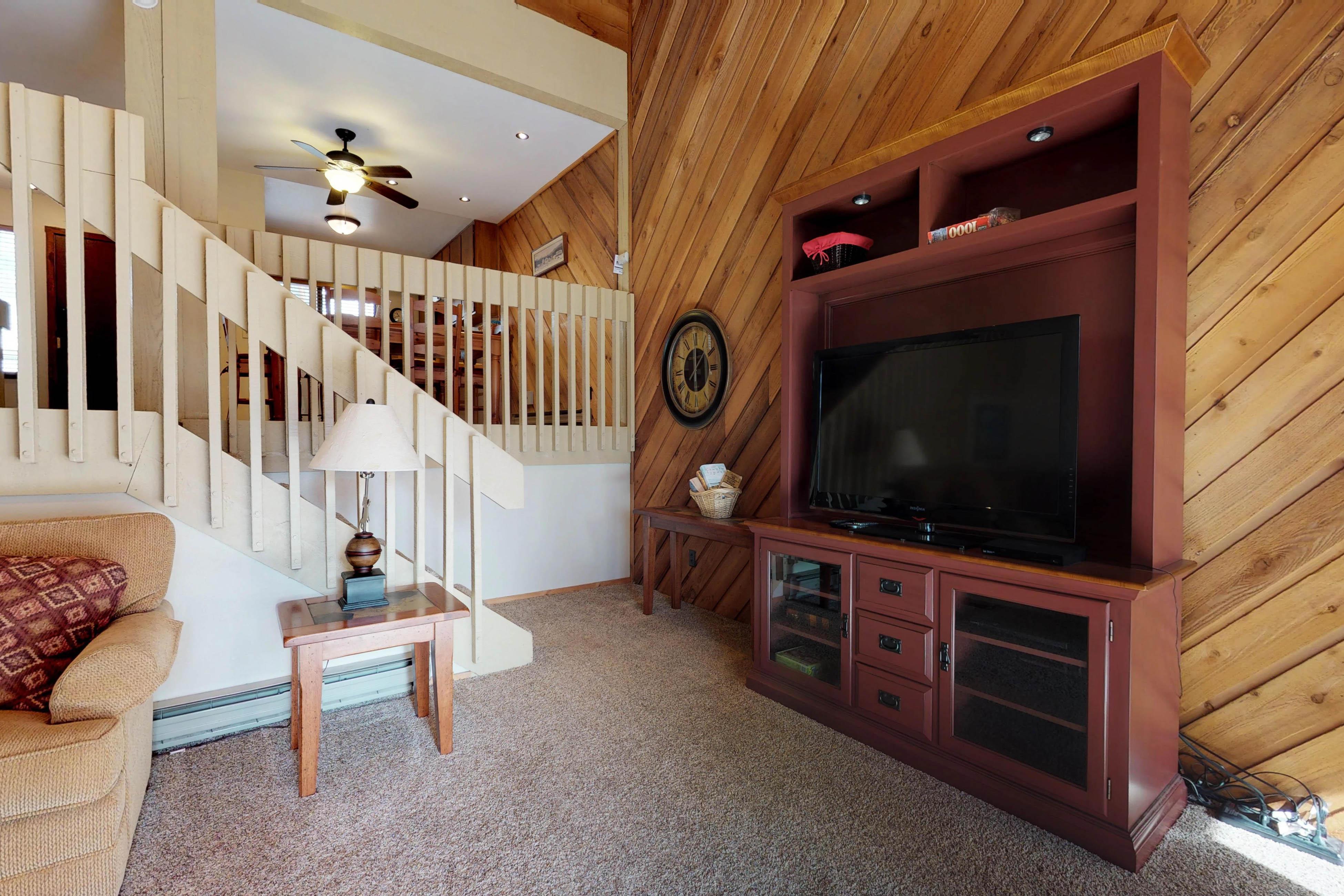 Blue Jay Condominium 6