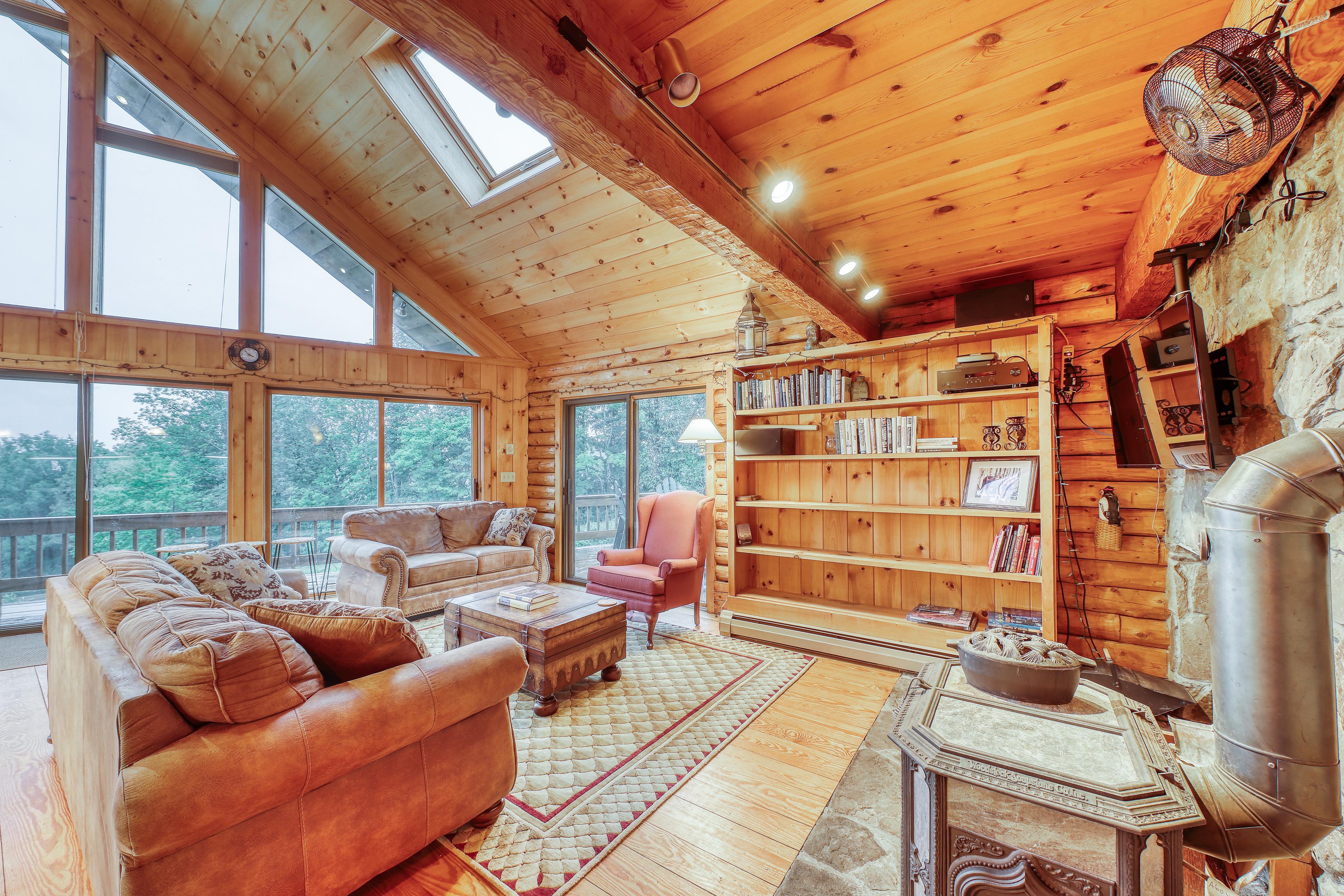 Log Cabin with a View 4