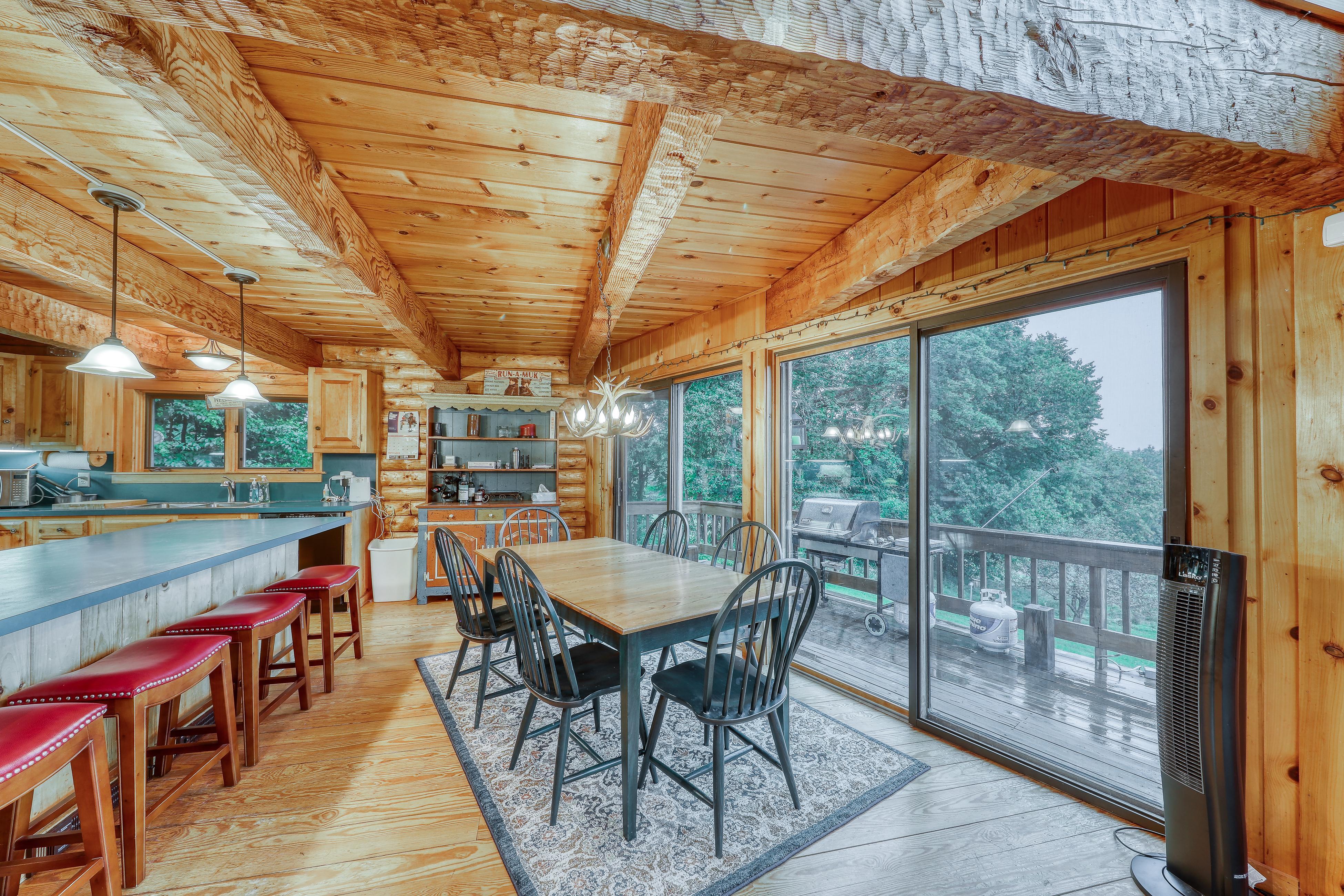 Log Cabin with a View 6