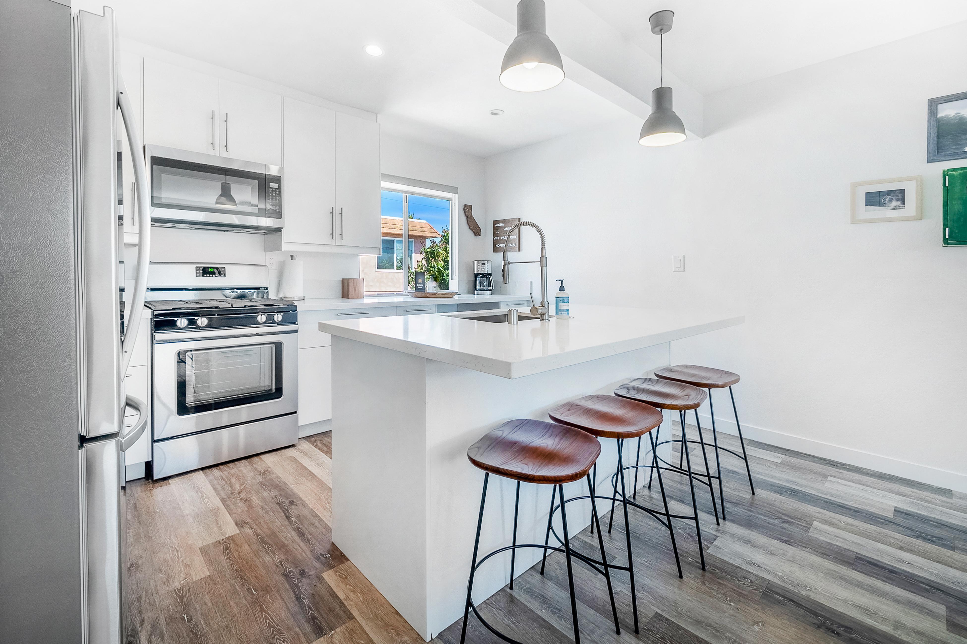 Aloha Amigos Surf Getaway 4