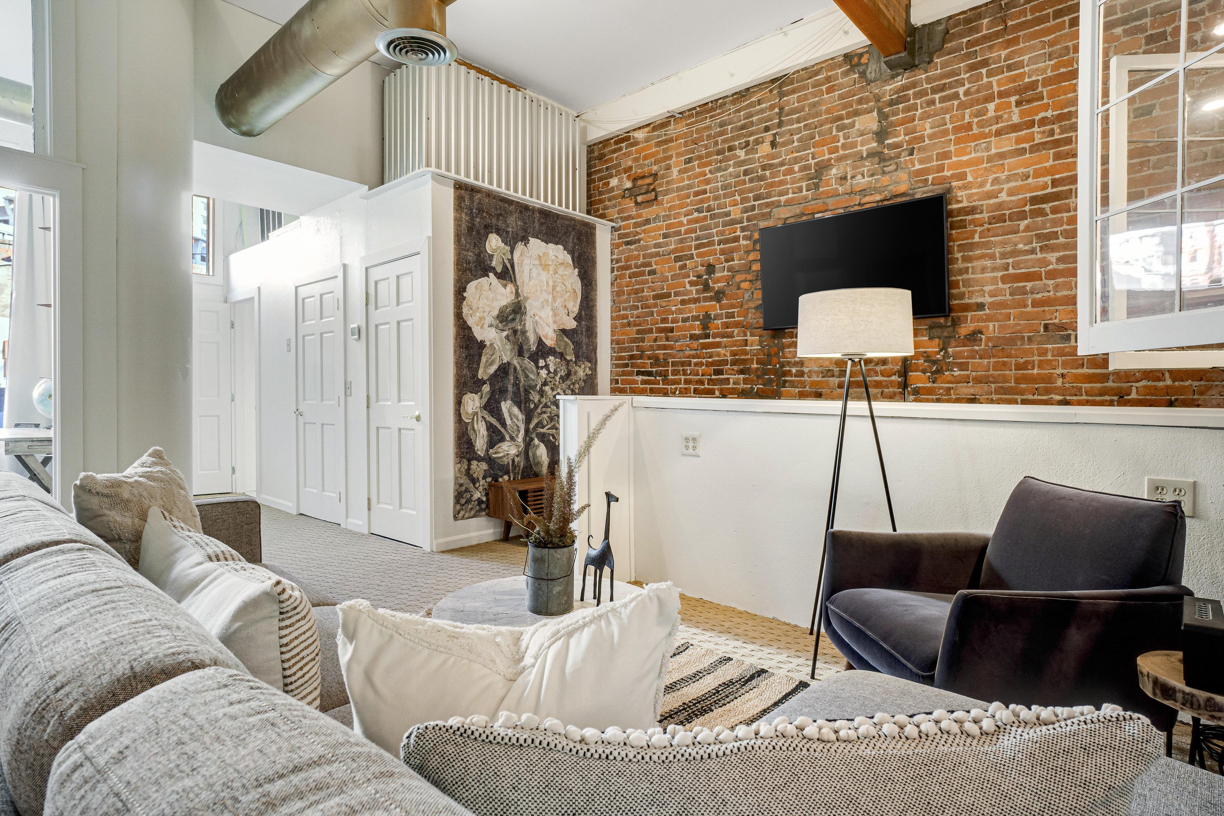 Opulence at The Square 5