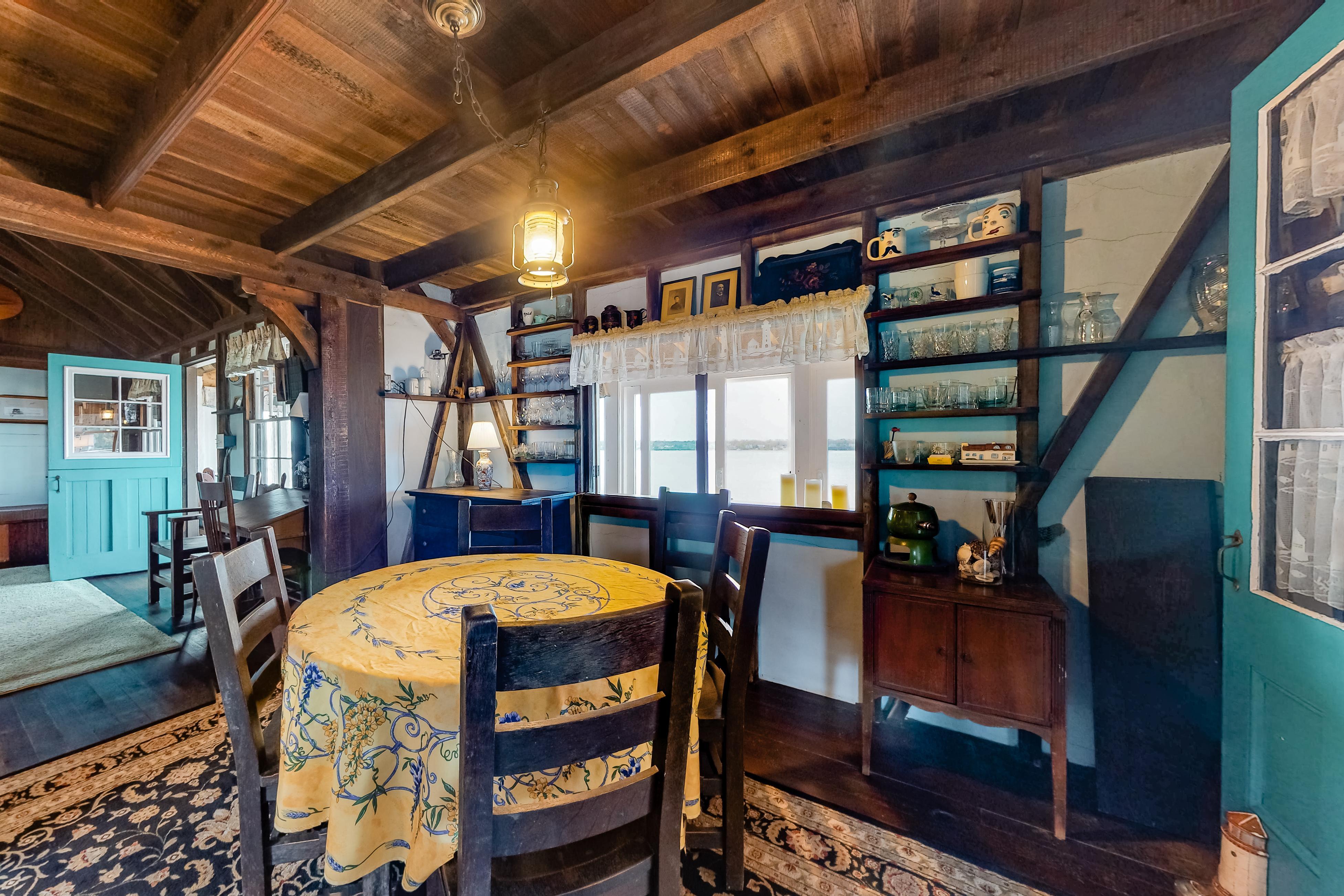 Classic Oak Bluffs Beach Home- Excellent Harbor Views- Near Shops & Dining 5