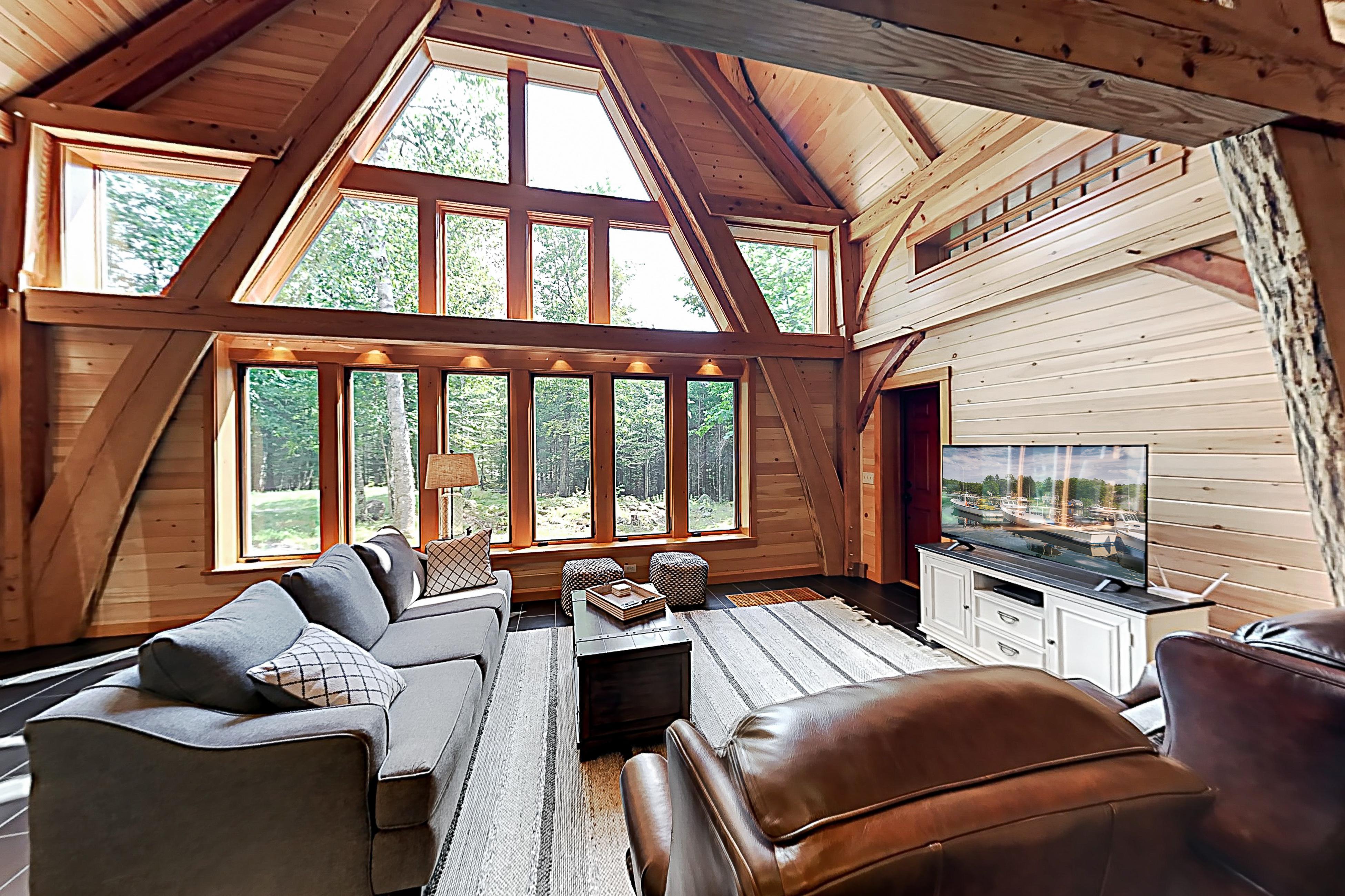 The Lazy Lumberjack Cottages 2