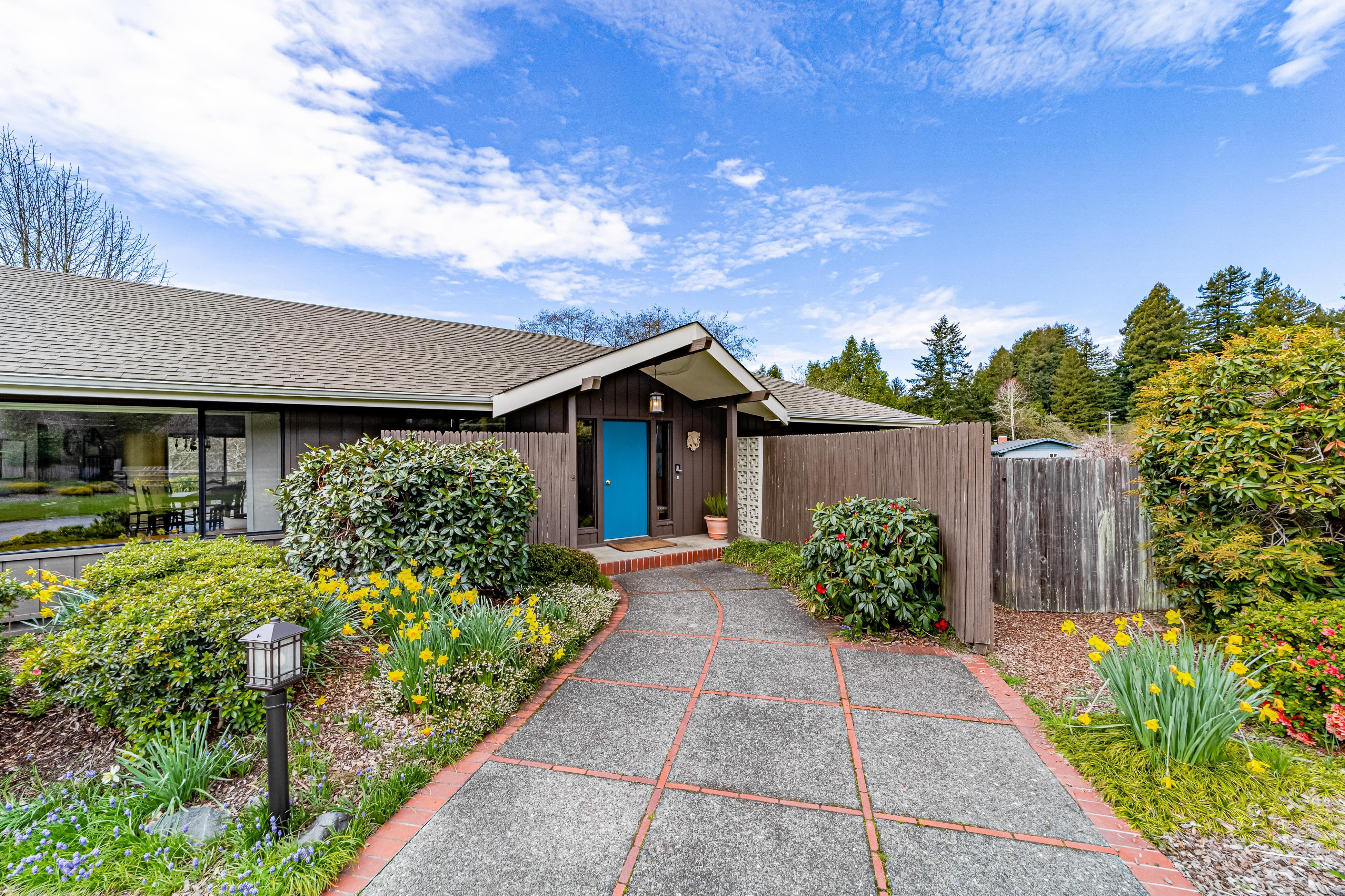 Mimi's Ranch House 2