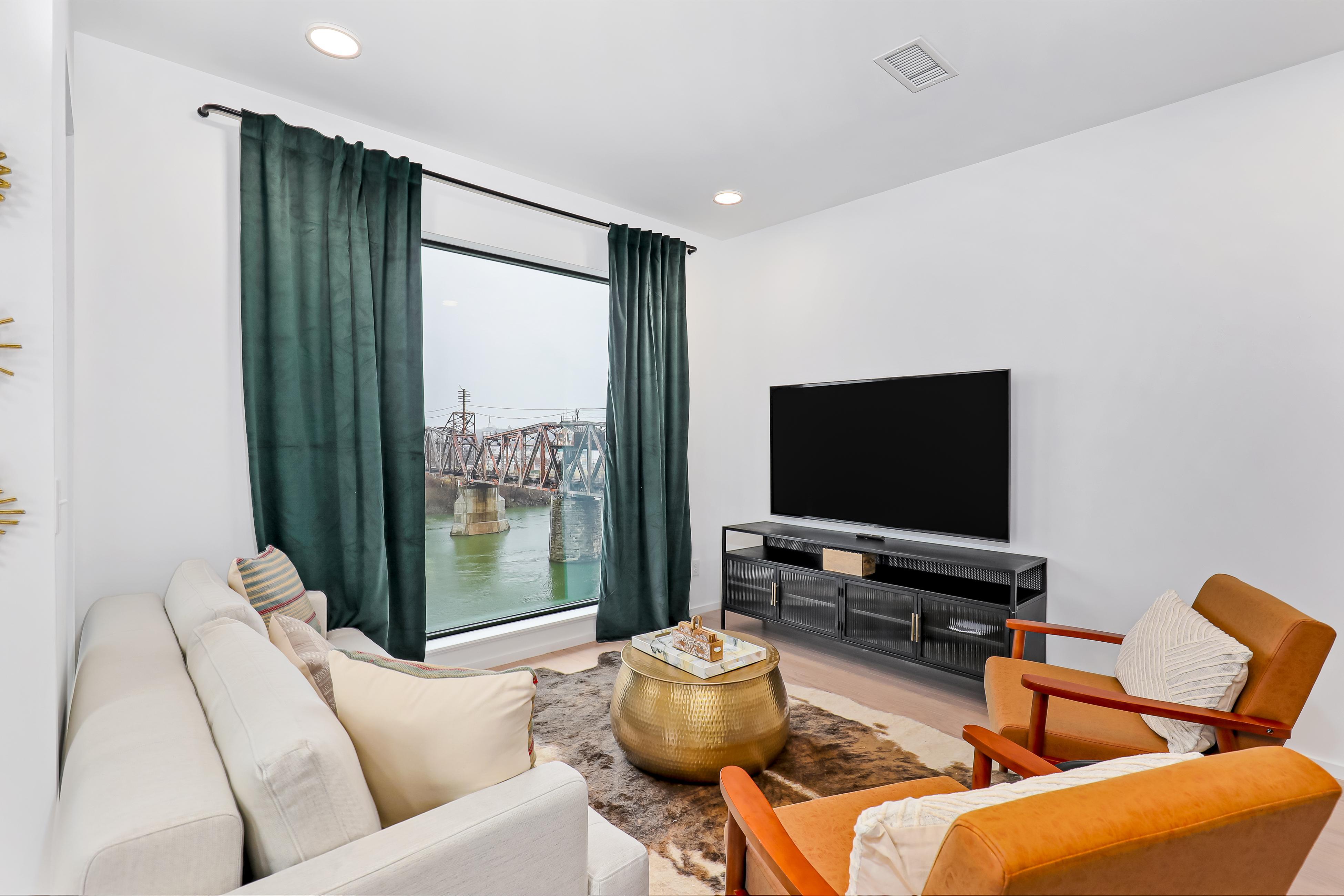 Eve on the River 407 6