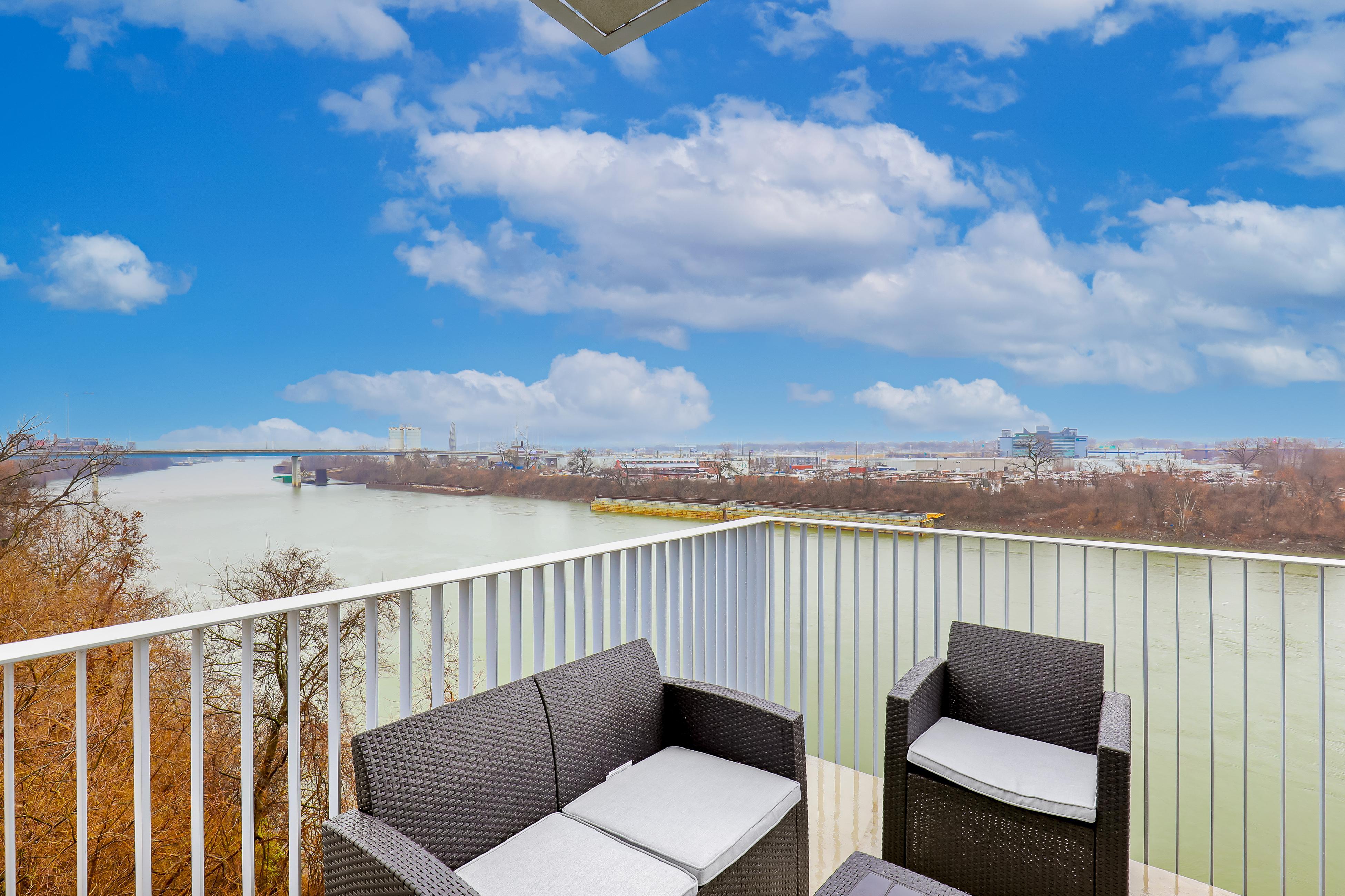 Eve on the River 407 2