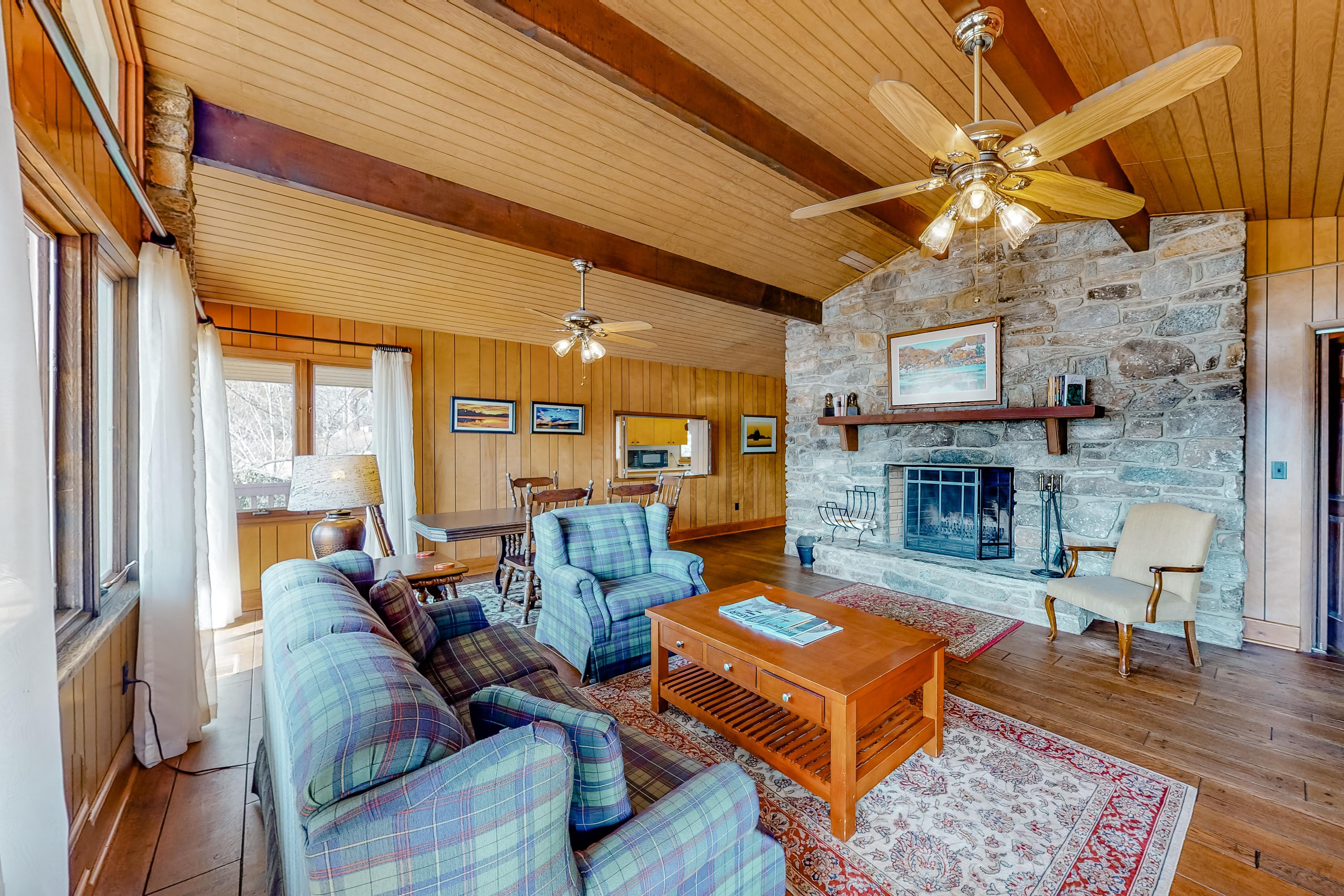 Morris Villa Upper 6