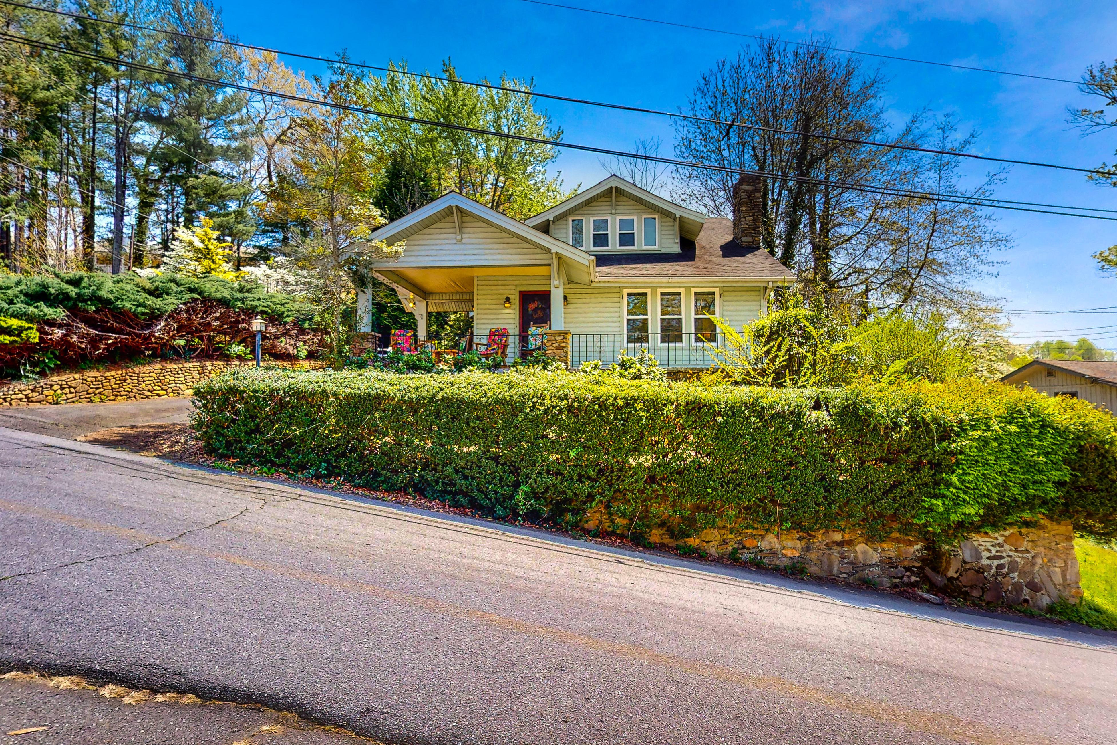 Bishop's Robin Cottage 2