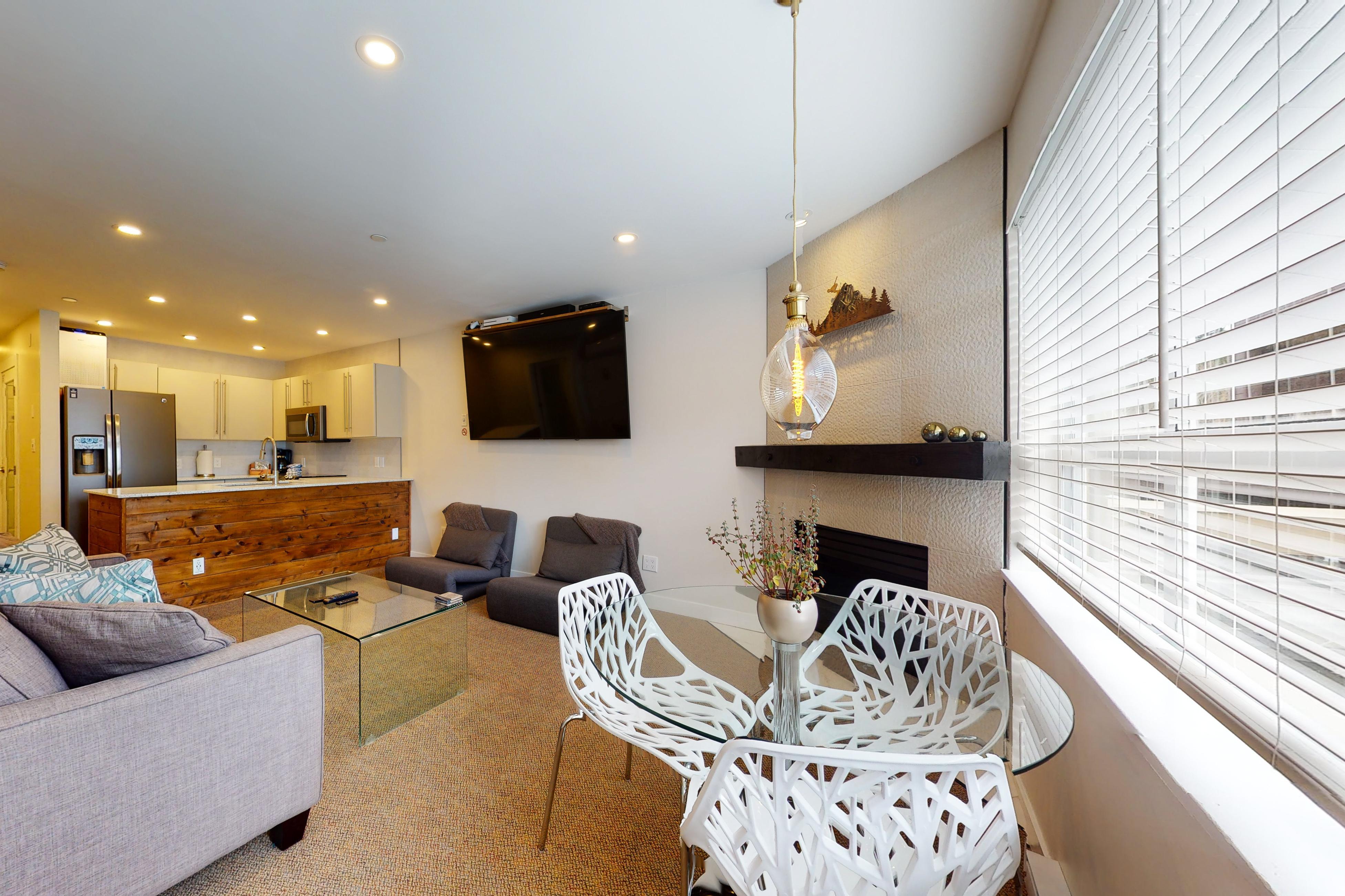 Marketplace Lodge 249 4