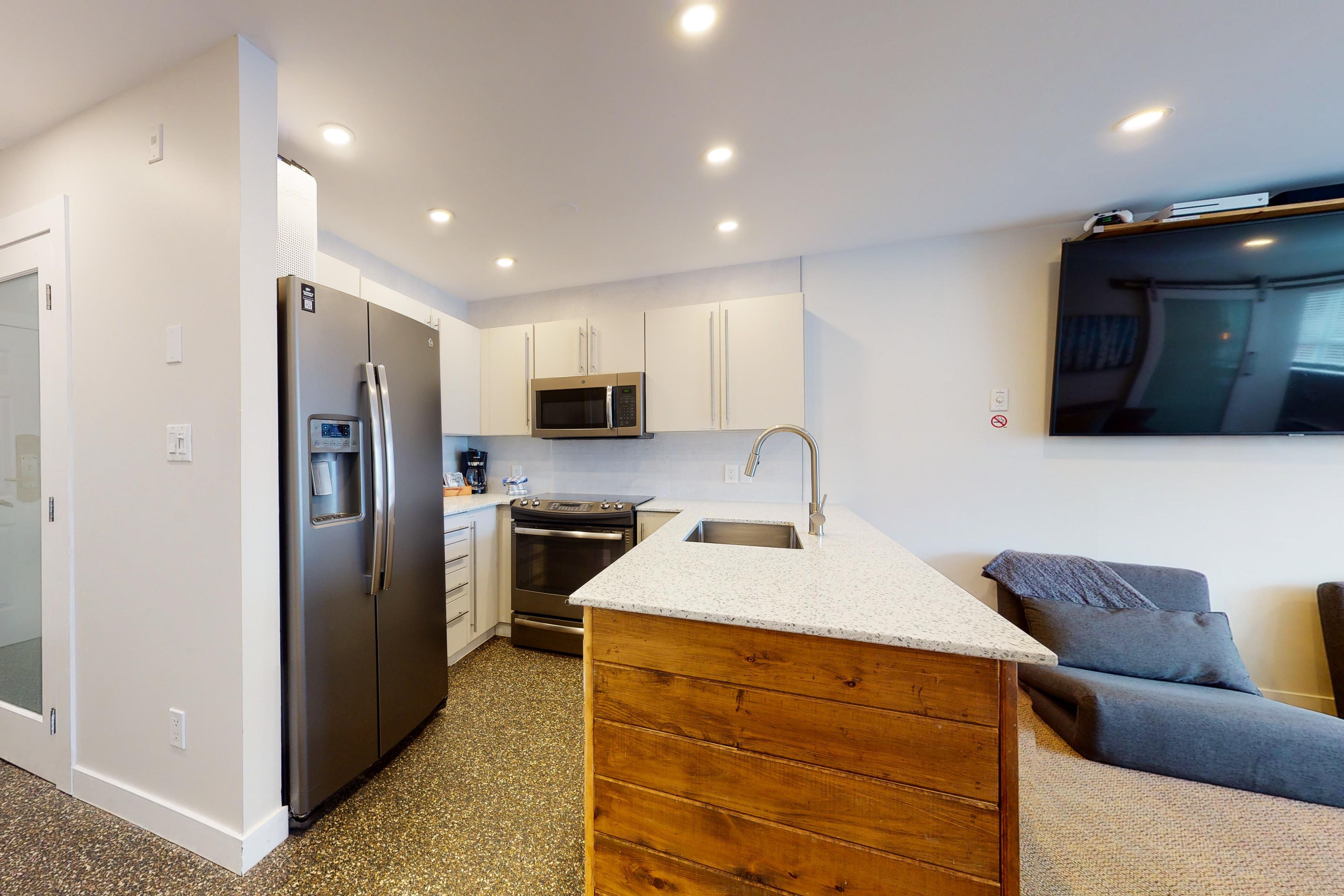 Marketplace Lodge 249 5