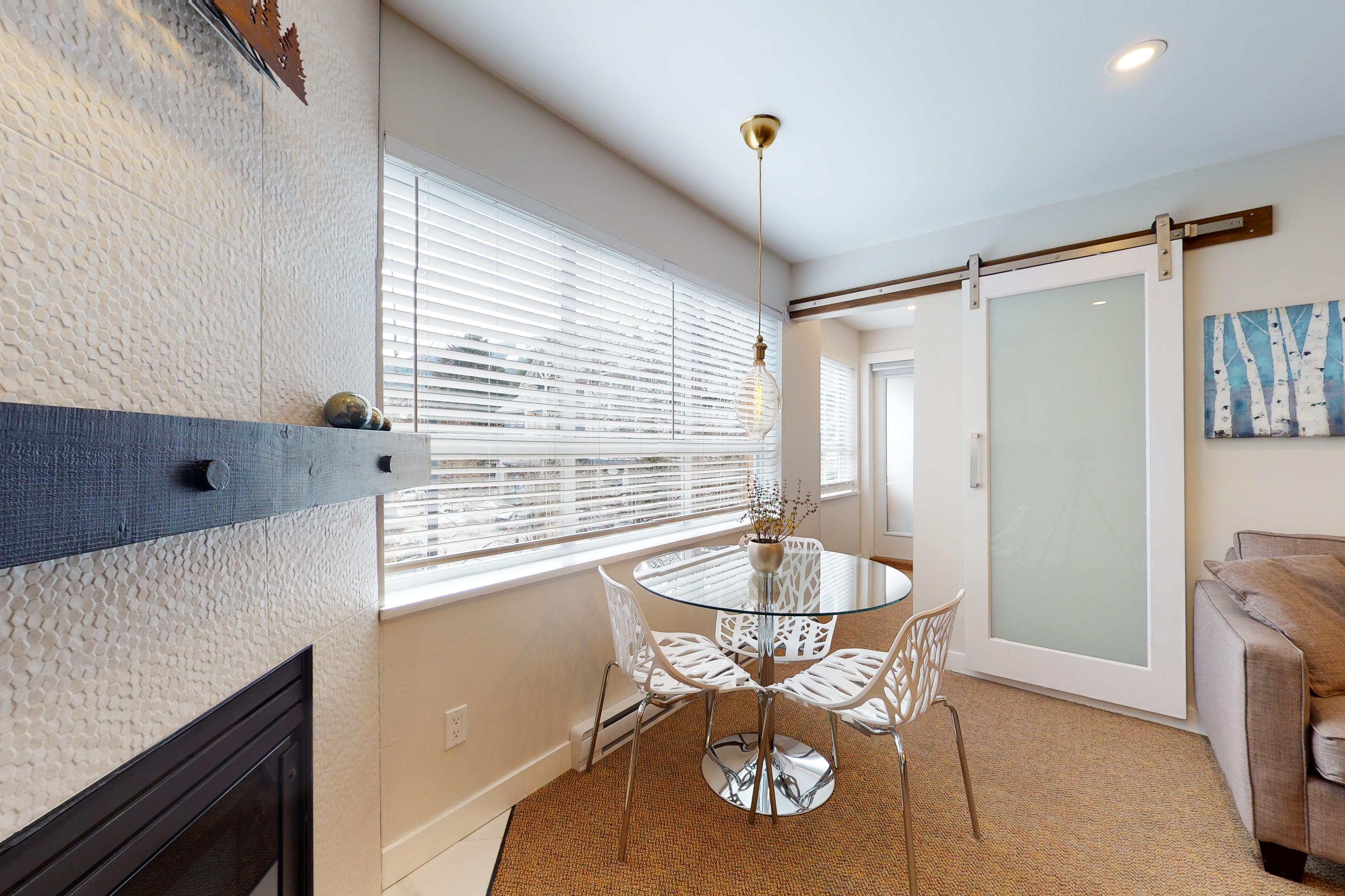 Marketplace Lodge 249 3